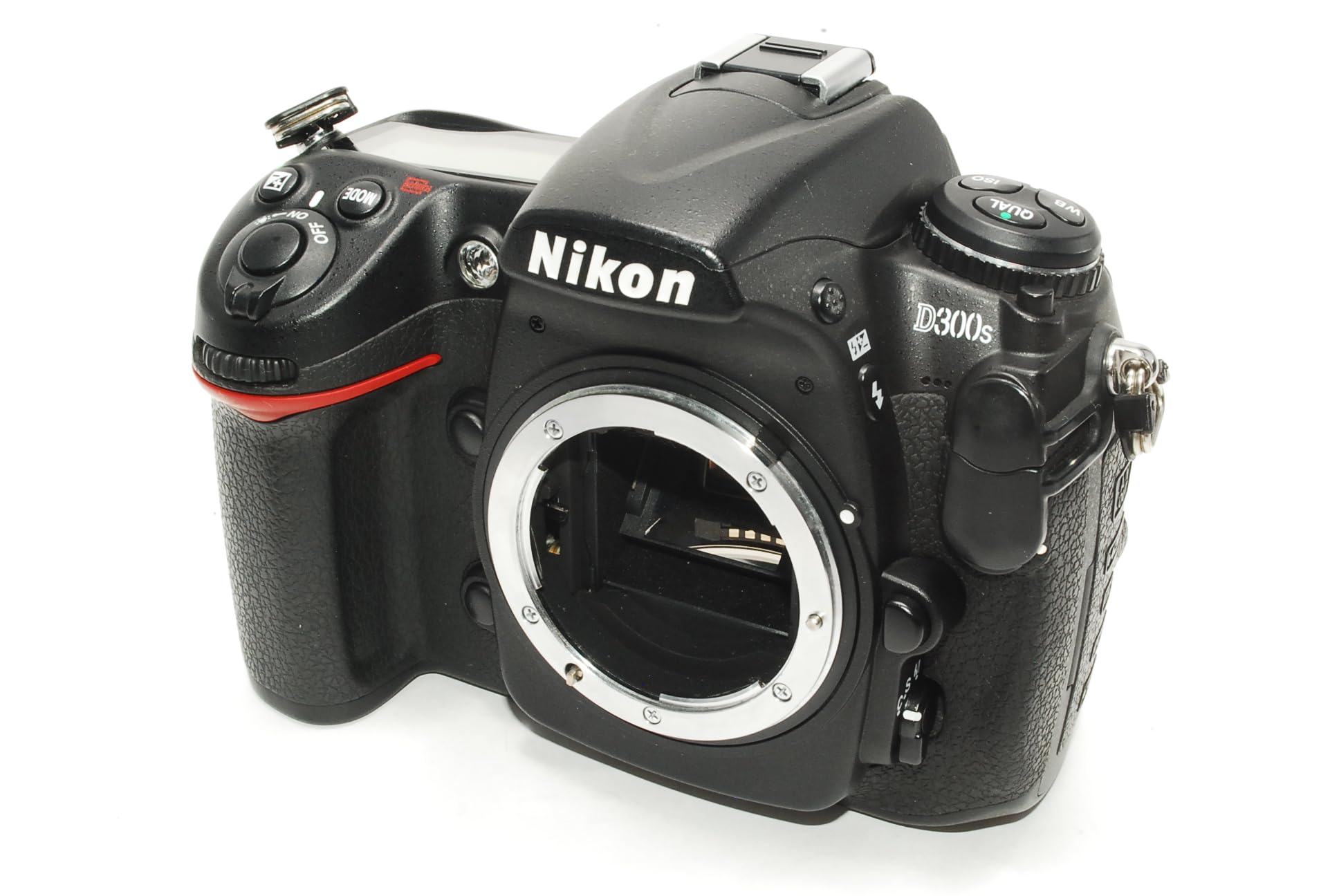 ★撮影枚数4,502枚・美品★Nikon ニコン D300 ボディ #19217 ニコン、1,230万画素CMOS搭載デジタル一眼レフ「D300」