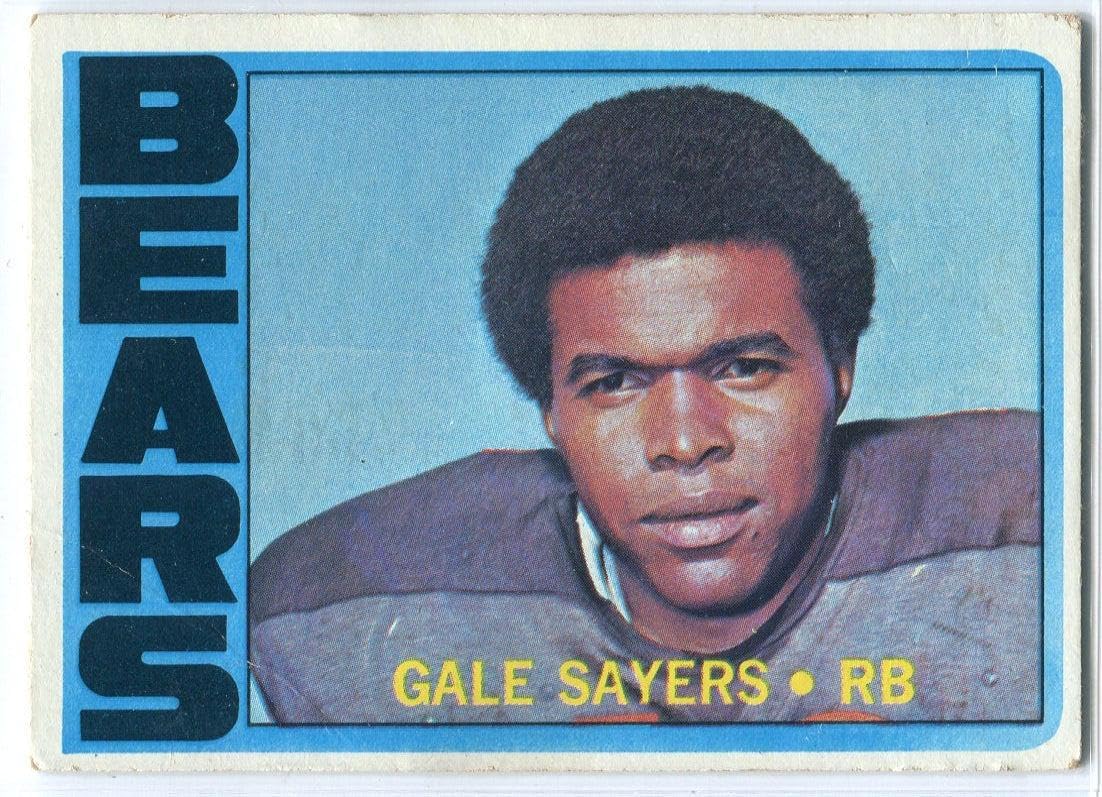 Topps Gale Sayers 1972 Card #110 - Unsigned Football Cards