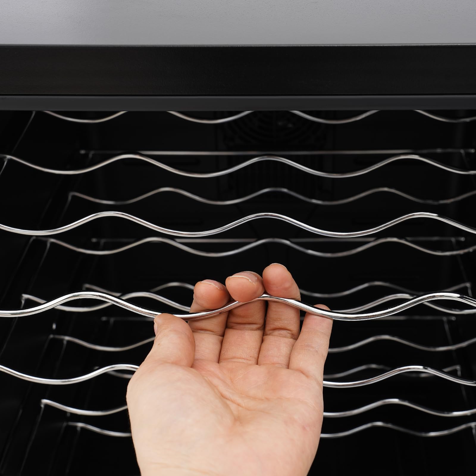 Frigorífico para vino (20 botellas, 48 litros, con puerta de cristal templado, pantalla LED, control táctil de 12 – 18 ℃, bajo dB, refrigerador de vino independiente, temperatura constante)