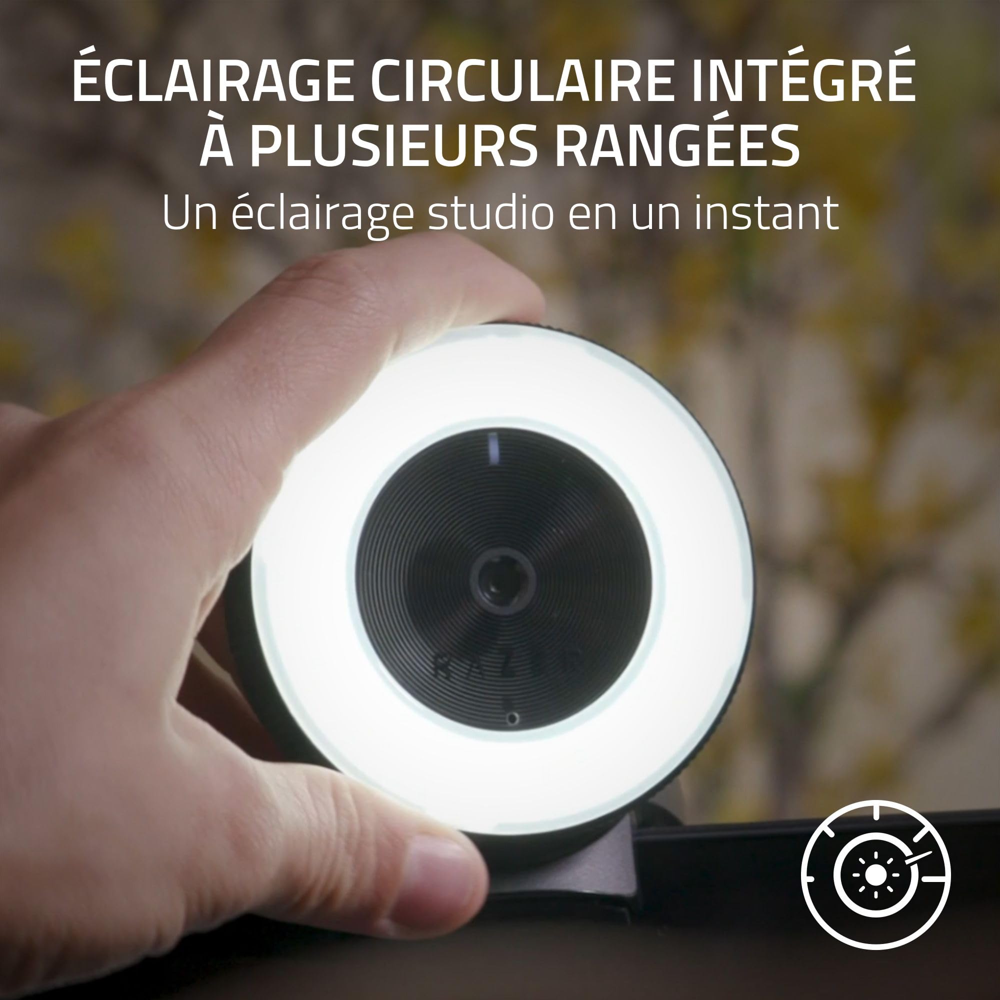 Razer Kiyo - Caméra de Streaming avec éclairage Circulaire - Webcam USB - vidéo HD 720p 60 / 1080p 30 FPS (Compatible avec Le Logiciel Open Broadcaster, Xsplit, autofocus, Connexion trépied) Noir