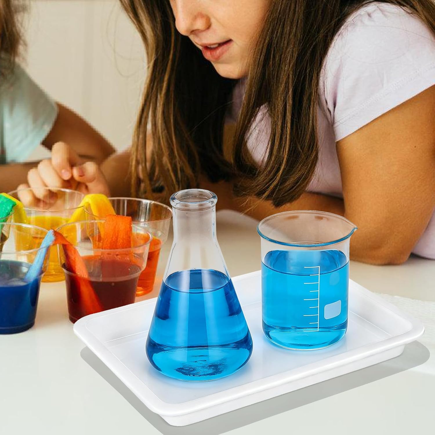 Healifty Lab Spill Containment Trays, 4 Pack Polypropylene Pans White | Shallow Plastic Tray Raised Edge Helps Contain Minor Spills for Science Experiments Chemical Prep Crafts Small Parts Storage