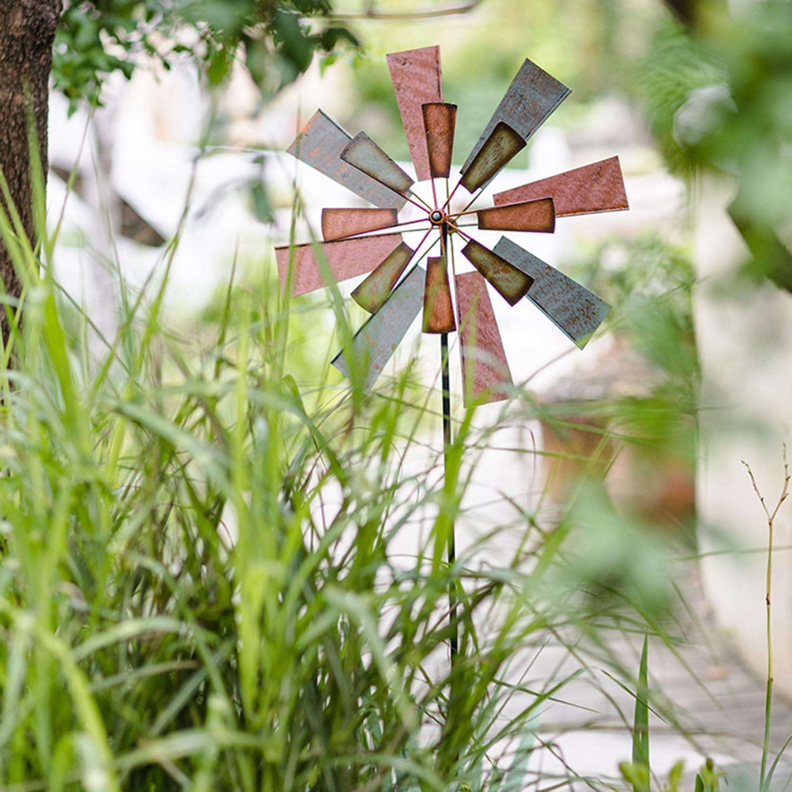 Palo Decorativo Girandola Metallica Vintage 2 Stili per Giardino | Scultura del vento rotante antiruggine effetto vissuto, girandola esterna per prato, vialetto, patio(Style A)