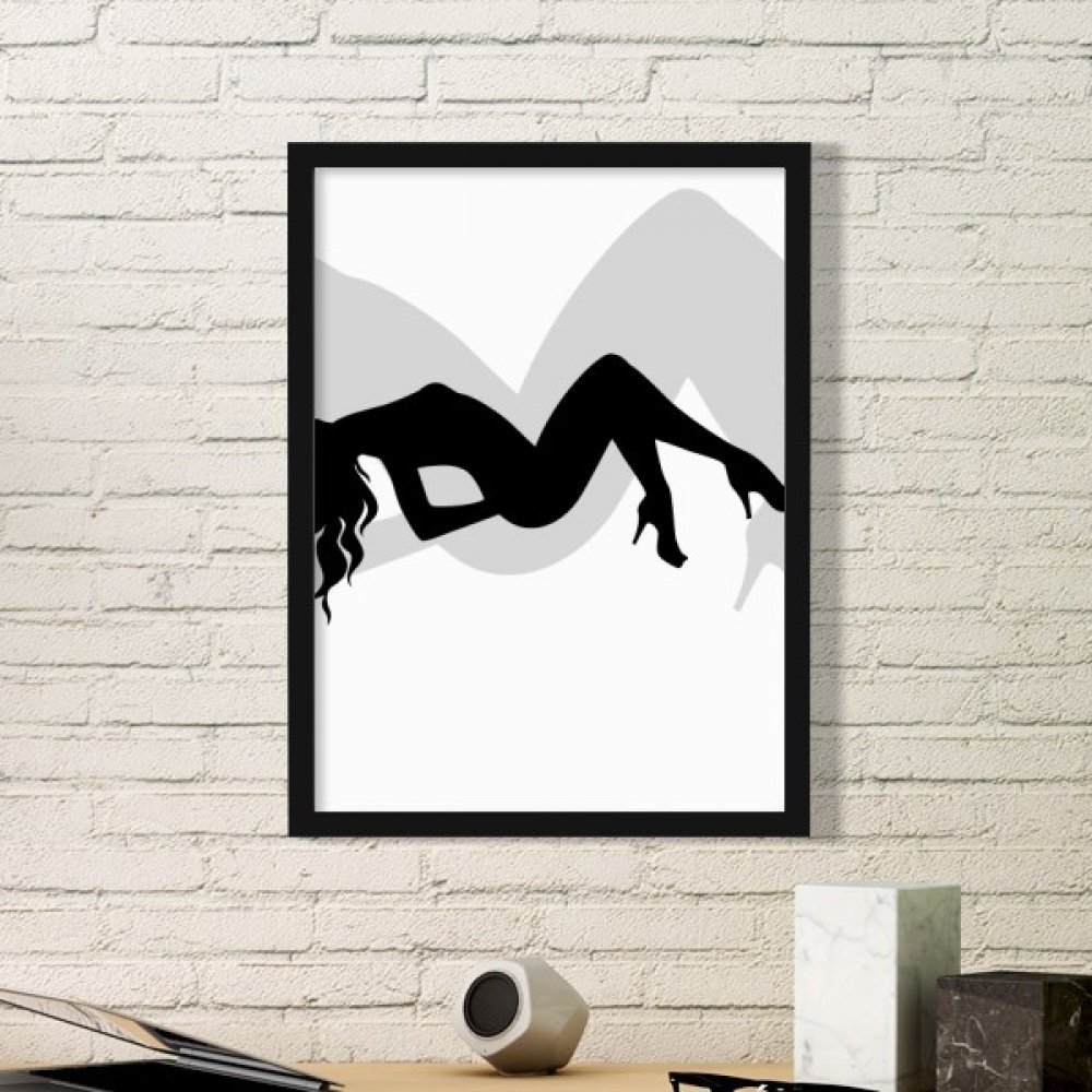 Peinture silhouette femme cadre bois noir pour salon chic