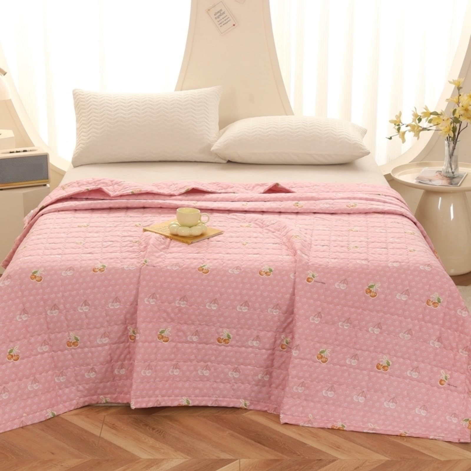 Edredón de verano Highdi para renovar tu dormitorio de matrimonio con frescura y color coral