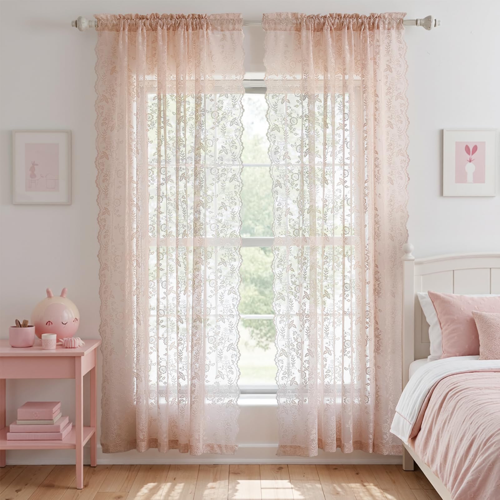 Rideaux dentelle transparents rose poudré pour éveiller la magie