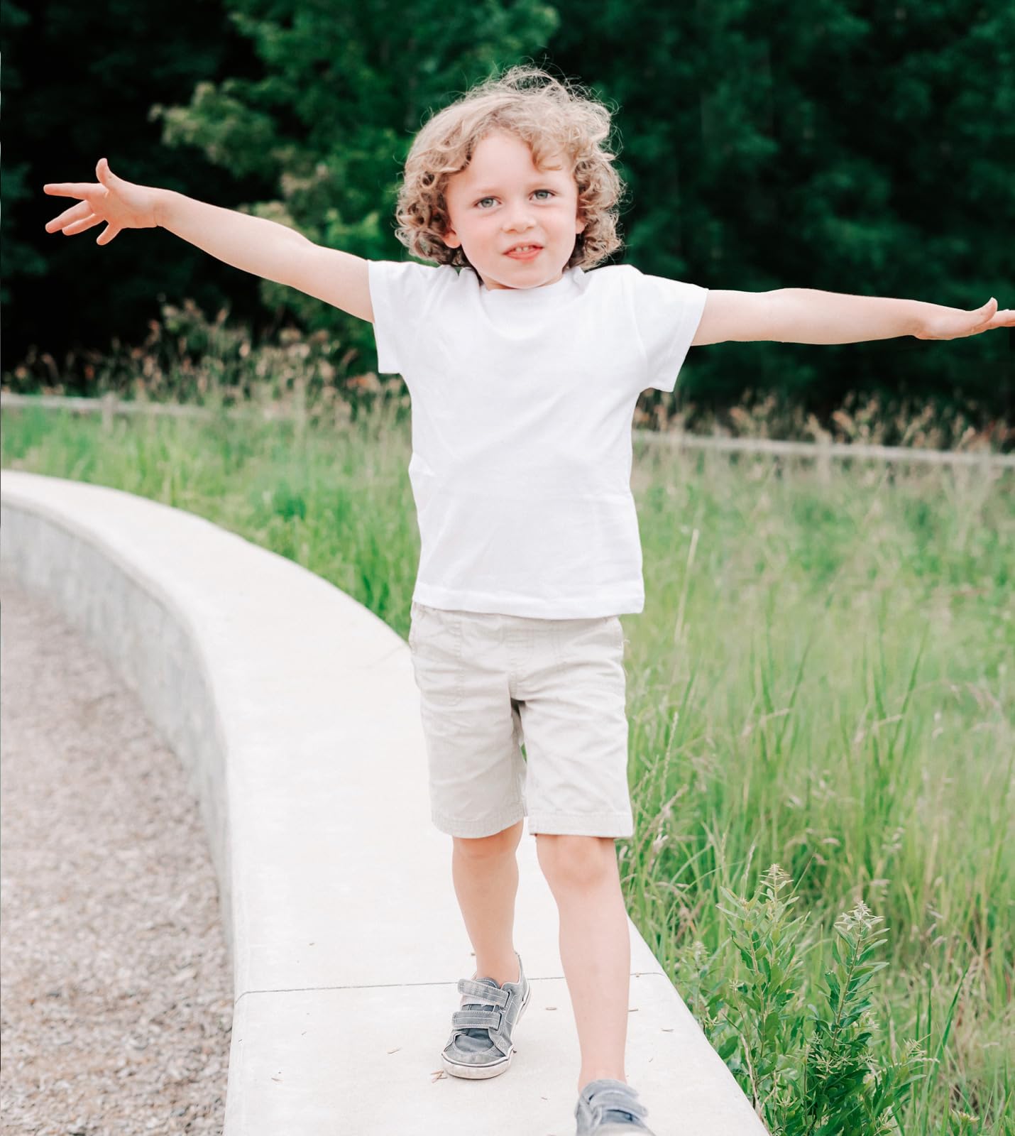 LAPASA Pacco da 4 T-Shirt 100% Cotone Bambini e Ragazzi Unisex - Abbigliamento Estivo Magliette Manica Corta Colori Assortiti Tinta Unica Fantasie K01