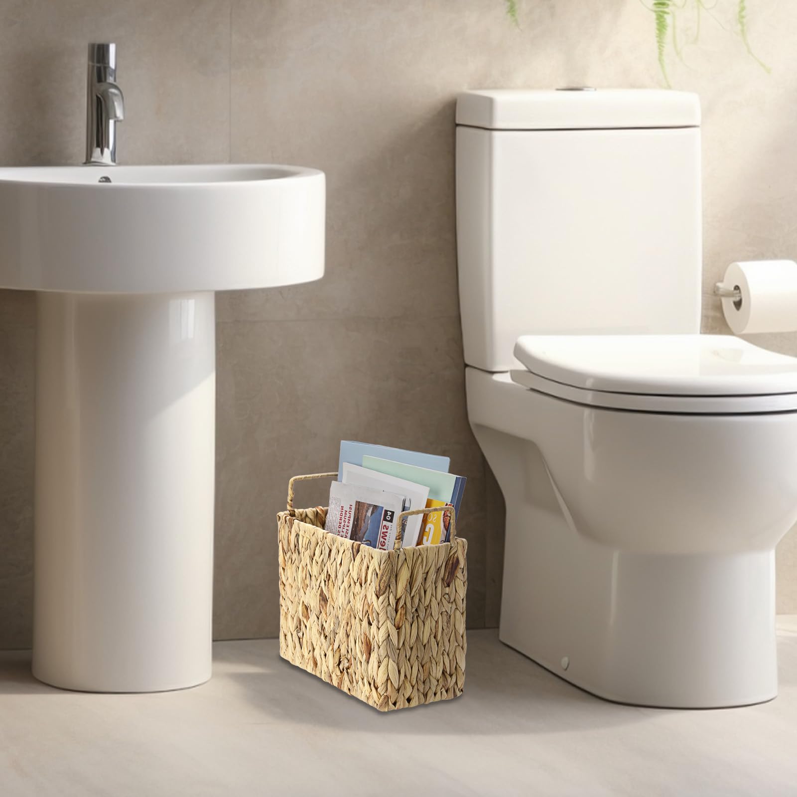 Porte-journaux robuste en jacinthe d'eau - Panier de rangement tissé avec poignée - Porte-documents peint à la main - Panier en osier pour livres, magazines, papiers comme décoration cadeau
