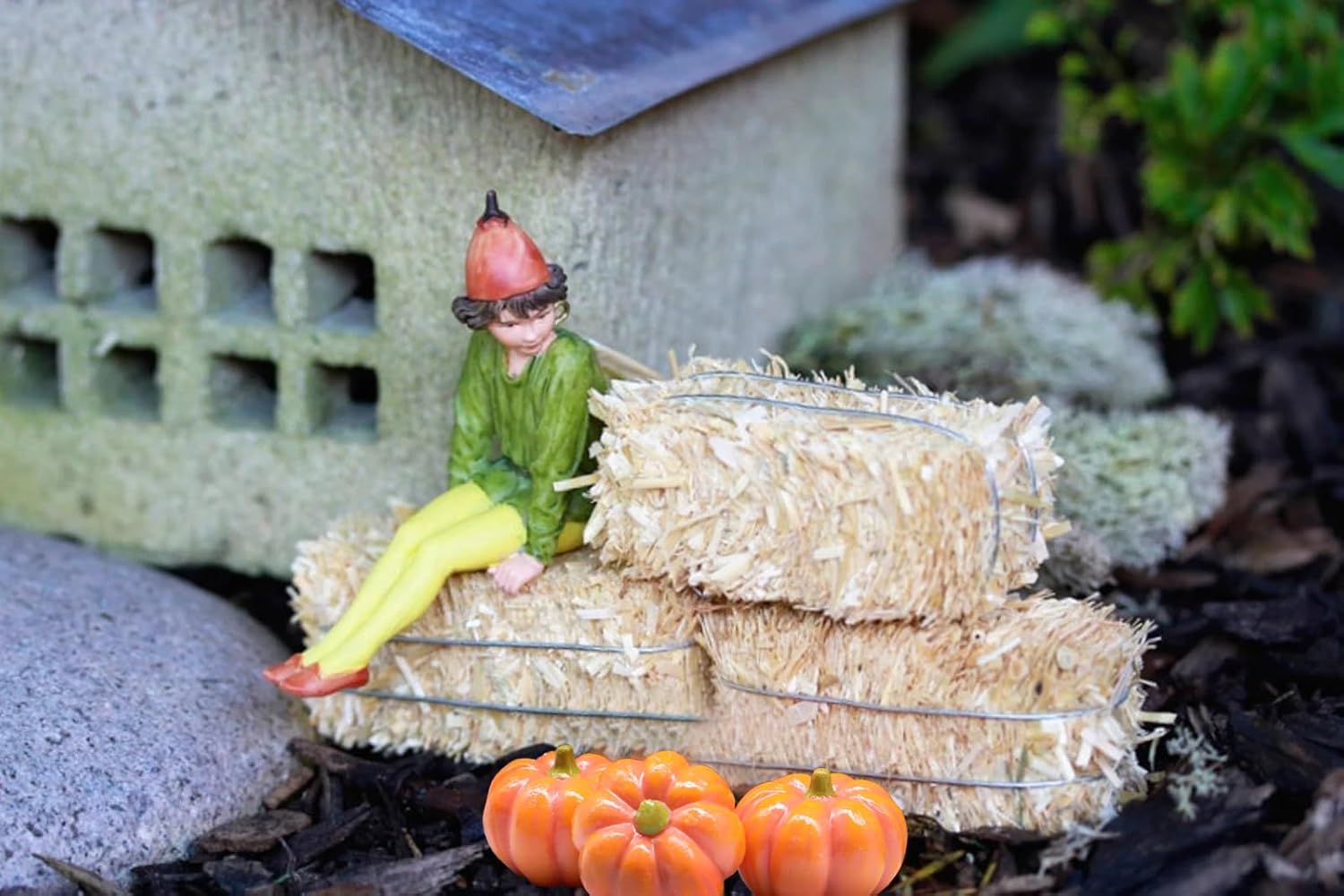 Mini Hay Bale with Pumpkins Set, Miniature Straw Bale, Dollhouse Miniature Hay, for Fall Miniatures, Mini Halloween, Dollhouse, Fairy Garden, Diorama,Tiered Tray - Image 7