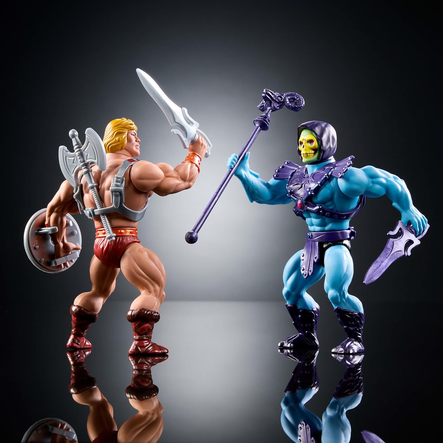 Masters of the Universe Origins Retro Punching He-Man and Skeletor
