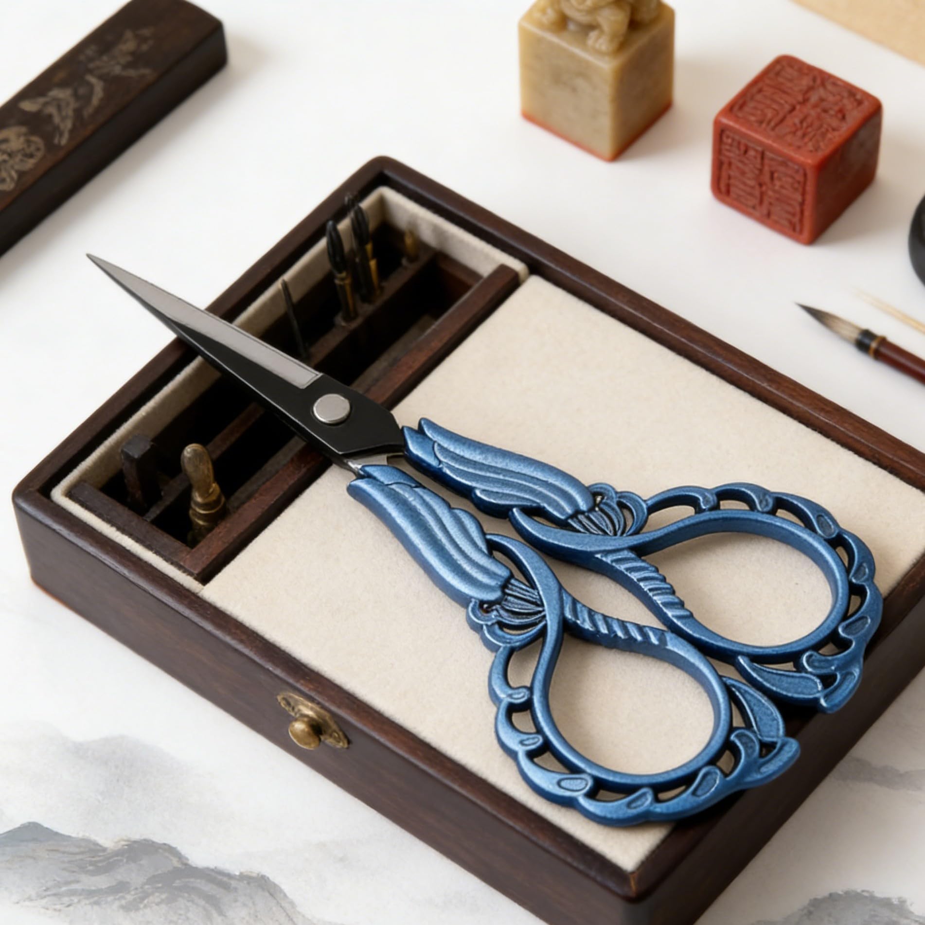 1pc Vintage Style Stainless Steel Sewing Scissors, Retro Tailor Fabric Cutting Shears, Embroidery Needlework Crafting Tool, Mini Tea Art Scissors for DIY Arts & Crafts - Blue