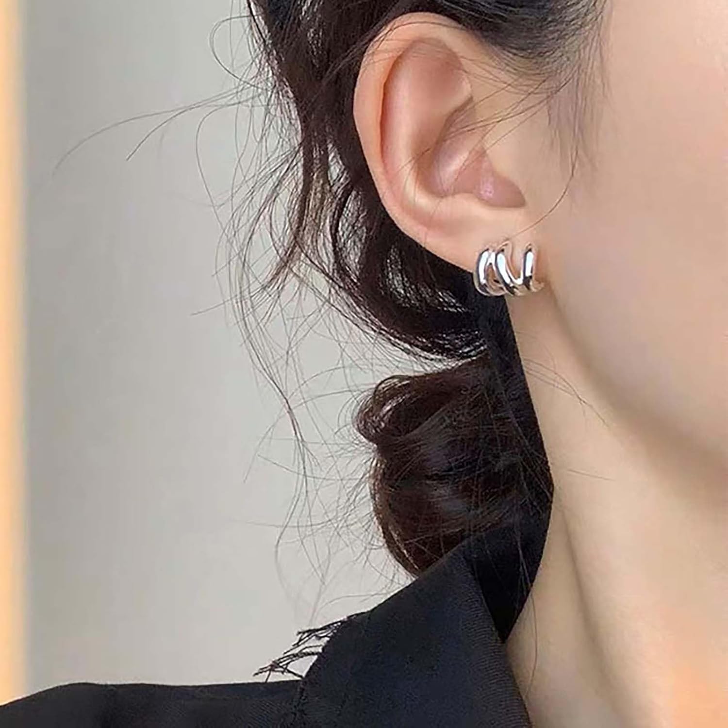 Boho Claw Earrings Gold Claw Stud Earrings Minimalist Needle Claw Earrings Triple Huggie Hoop Earrings Geometric Irregular Earrings Jewelry for Women - Image 5