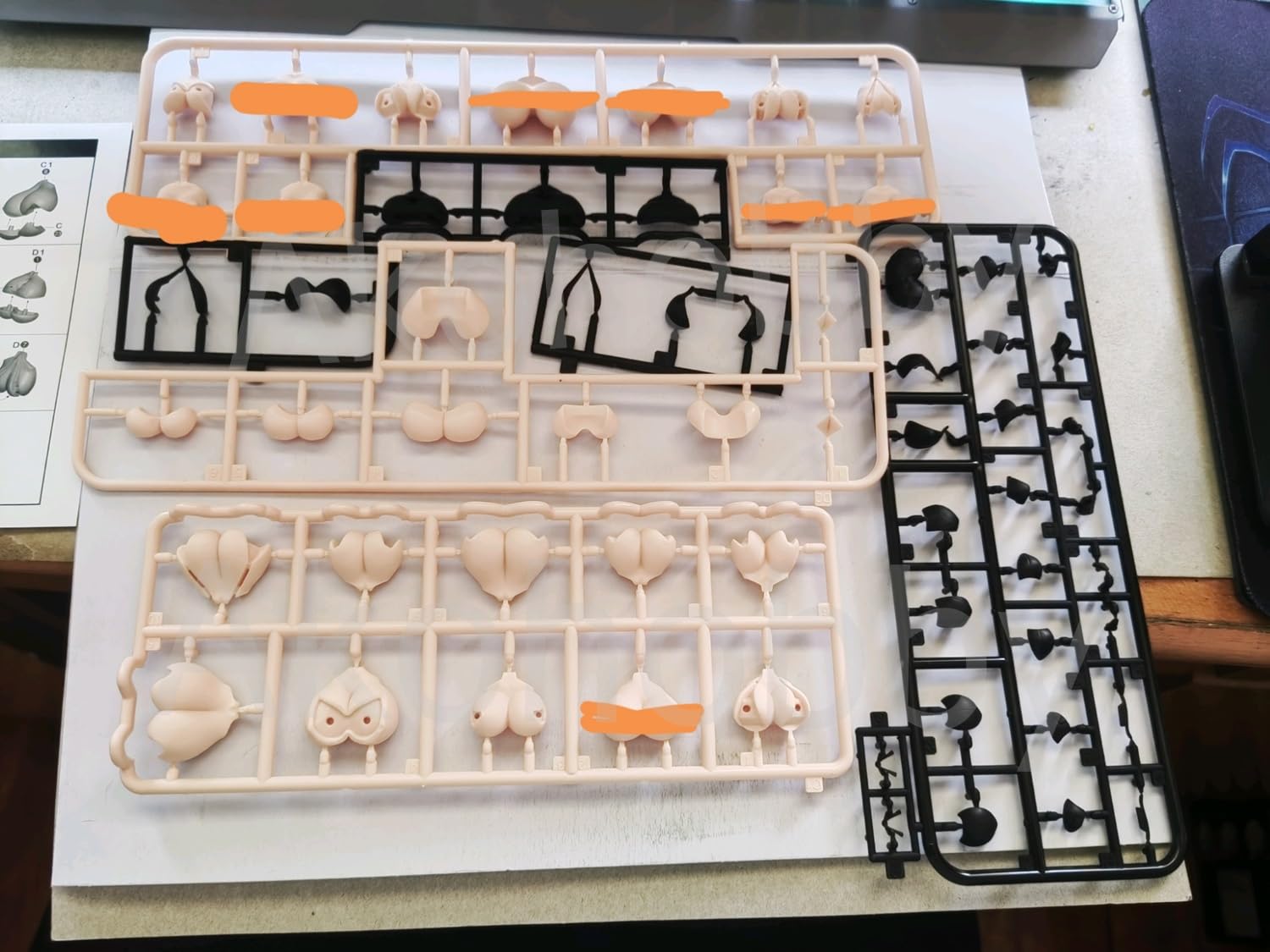 Amazon | [プラスチック素材 23個セット 黑] 改造パーツ 胸パーツ 身体