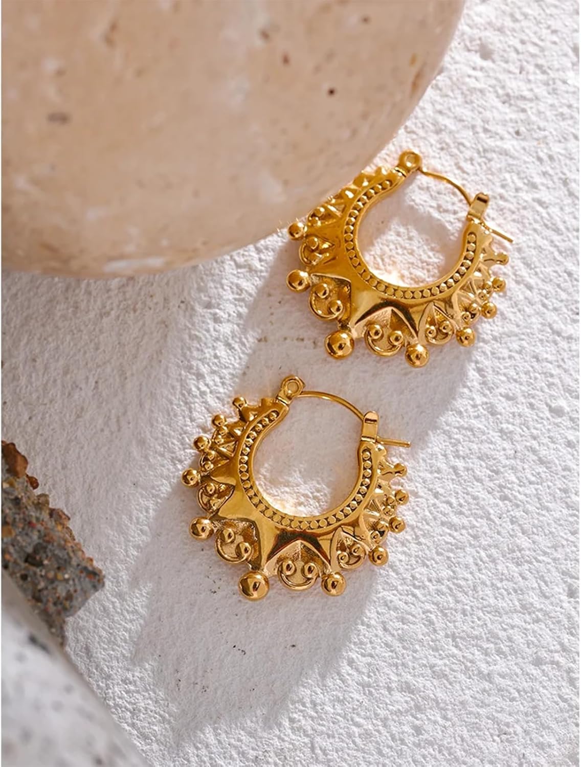 Semi-Blank Metal Vintage Earrings for Women, Antique Gold Waterproof Hoop Earrings Fashion Attractive Jewelry for Women Classic Pattern Detailed Earrings Design