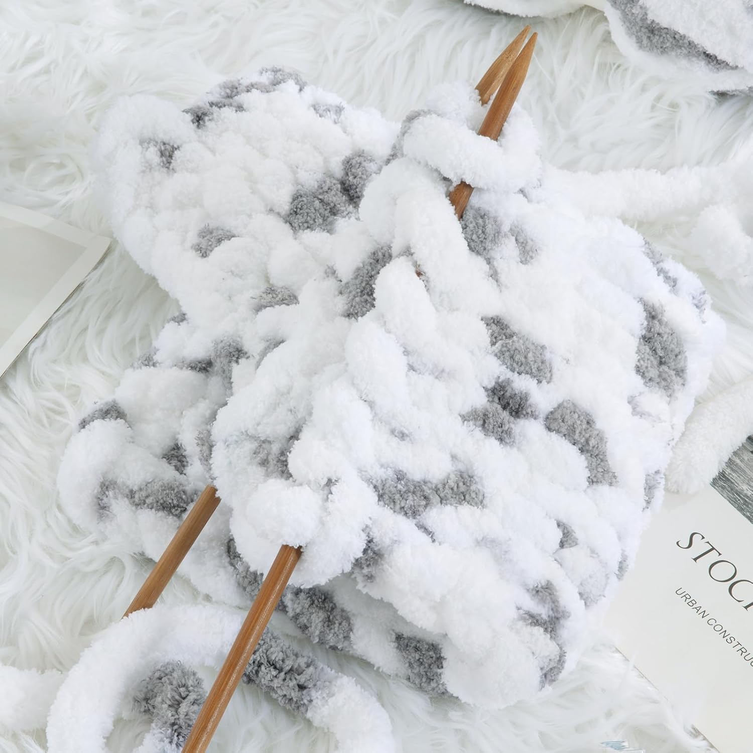 HOMBYS Chunky Chenille Yarn for Hand Knitting,Fluffy Plush Thick Yarn for Arm Knitting,Super Bulky Giant Yarn,Big Soft Speckle Yarn for Crocheting,8 Jumbo Pack,White&Grey(29 yds,7.5 oz Each Skein)