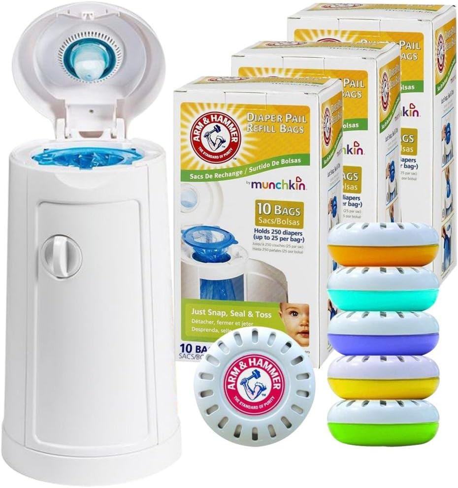 Munchkin Arm and Hammer Diaper Pail with 30 Count Refills