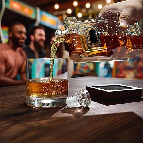 Miniatura 8 de Retro Arcade Machine - Juego de decantador de whisky  Soporte de nogal de 25.4 fl oz de cristal Bourbon coleccionable Barware Barware aniversario