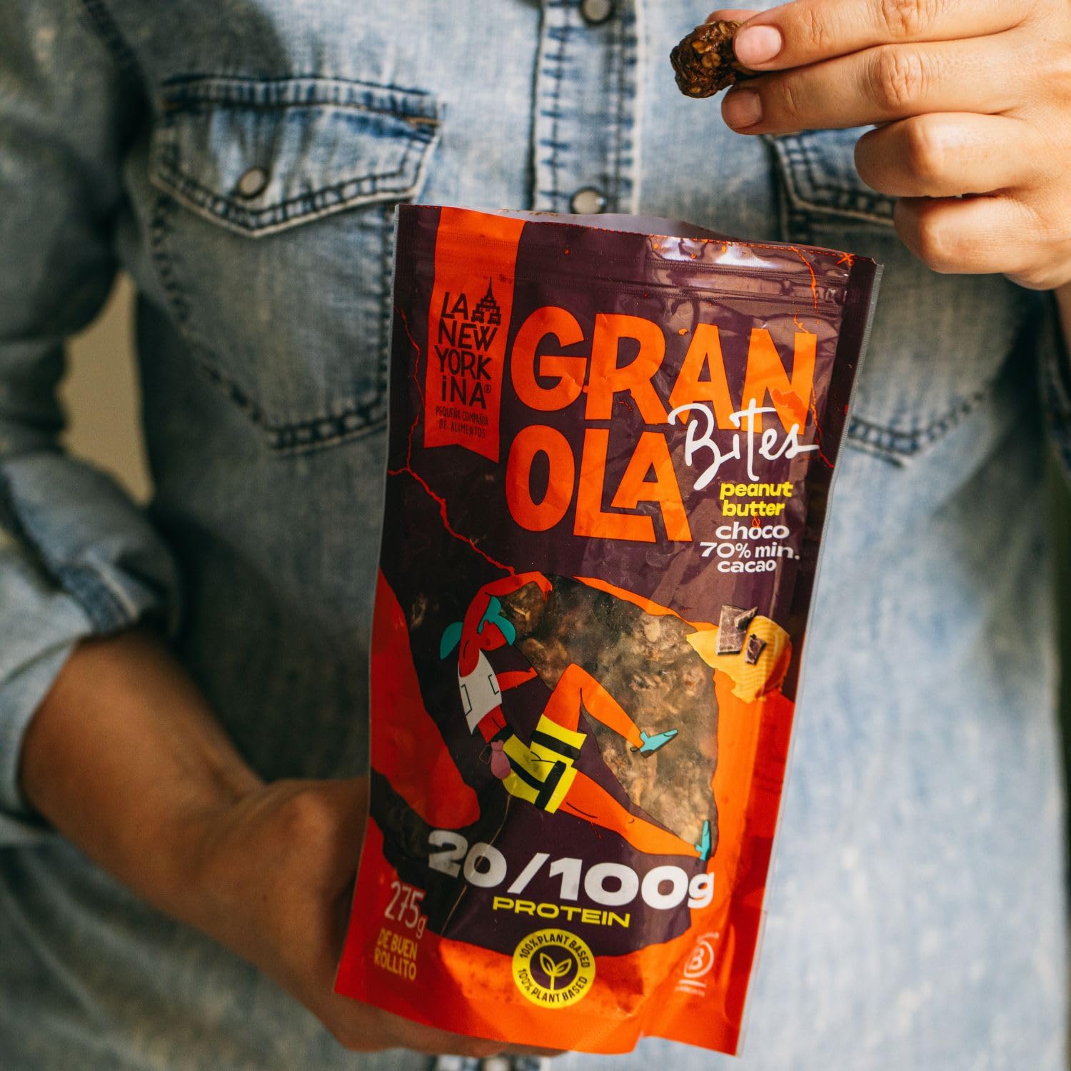 LA NEWYORKINA BITES Pack 2 Granola Peanut Butter Chocolate con avena y crema de cacahuete. Con mucho chocolate con un mínimo del 70% de cacao. Envase de 275gr