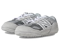 Baby Boys 990 V6 Lace-up Sneaker&comma; Grey&sol;Silver&comma; 2 Infant