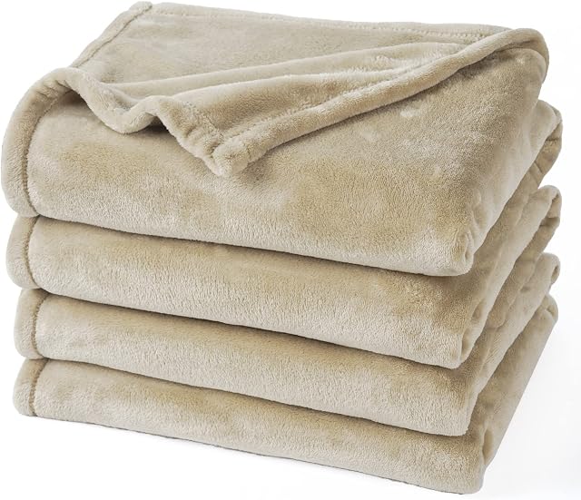 PHF Ultra Soft Fleece Blanket Double Size 150 x 200cm, No Shed No Pilling Luxury Plush Cozy Flannel 280GSM Lightweight Throw Blanket for Bed, Couch, Chair, Sofa Suitable for All Season, Khaki