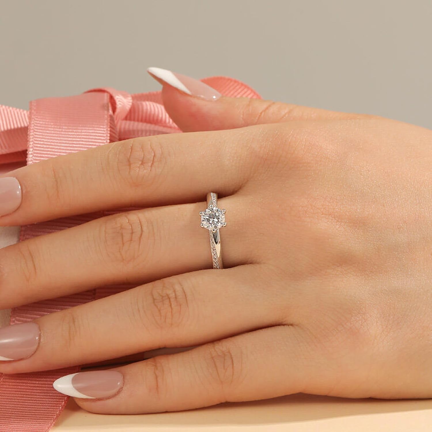 LEGAN アイスブルーダイヤモンド リング 7号 K10WG LEGAN アイスブルー