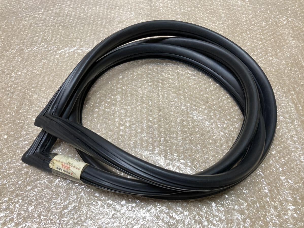 新品 三菱純正 GTO フロントドア ウェザーストリップ ドアモール 