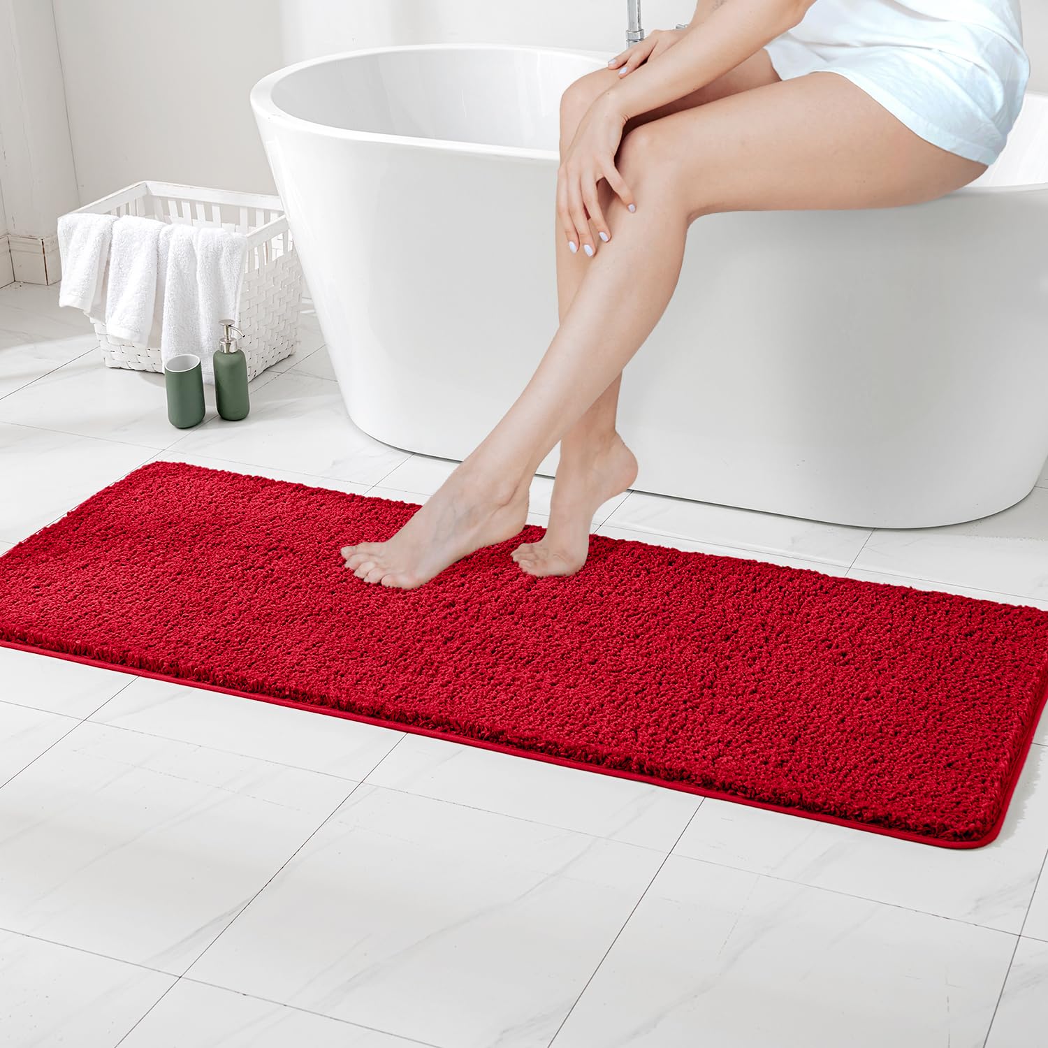 MIULEE Christmas Red Extra Thick Non Slip Bathroom Rug Shaggy Soft Bath Mat Plush Microfiber Absorbent Water for Shower Tub Machine Washable (16x48