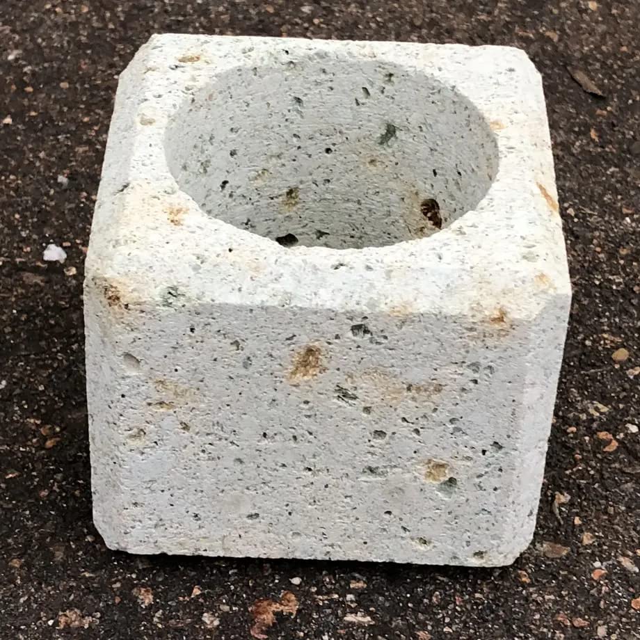 Amazon.co.jp: 大谷石 植木鉢 溶岩石 角 インテリア おしゃれ お部屋の