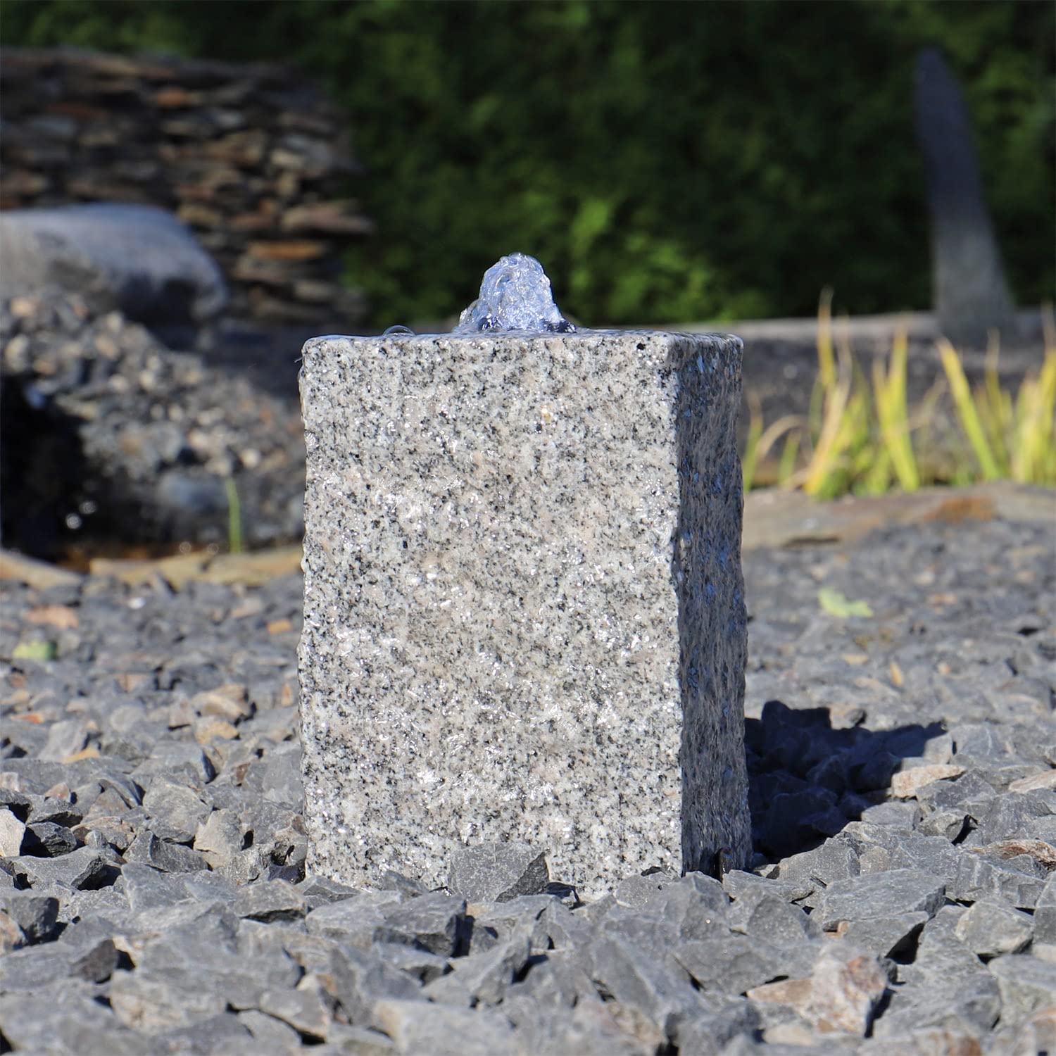 CLGarden Granit Quellsteinbrunnen Naturstein Brunnen klein Garten Granitbrunnen Komplettset Säule mit LED Licht