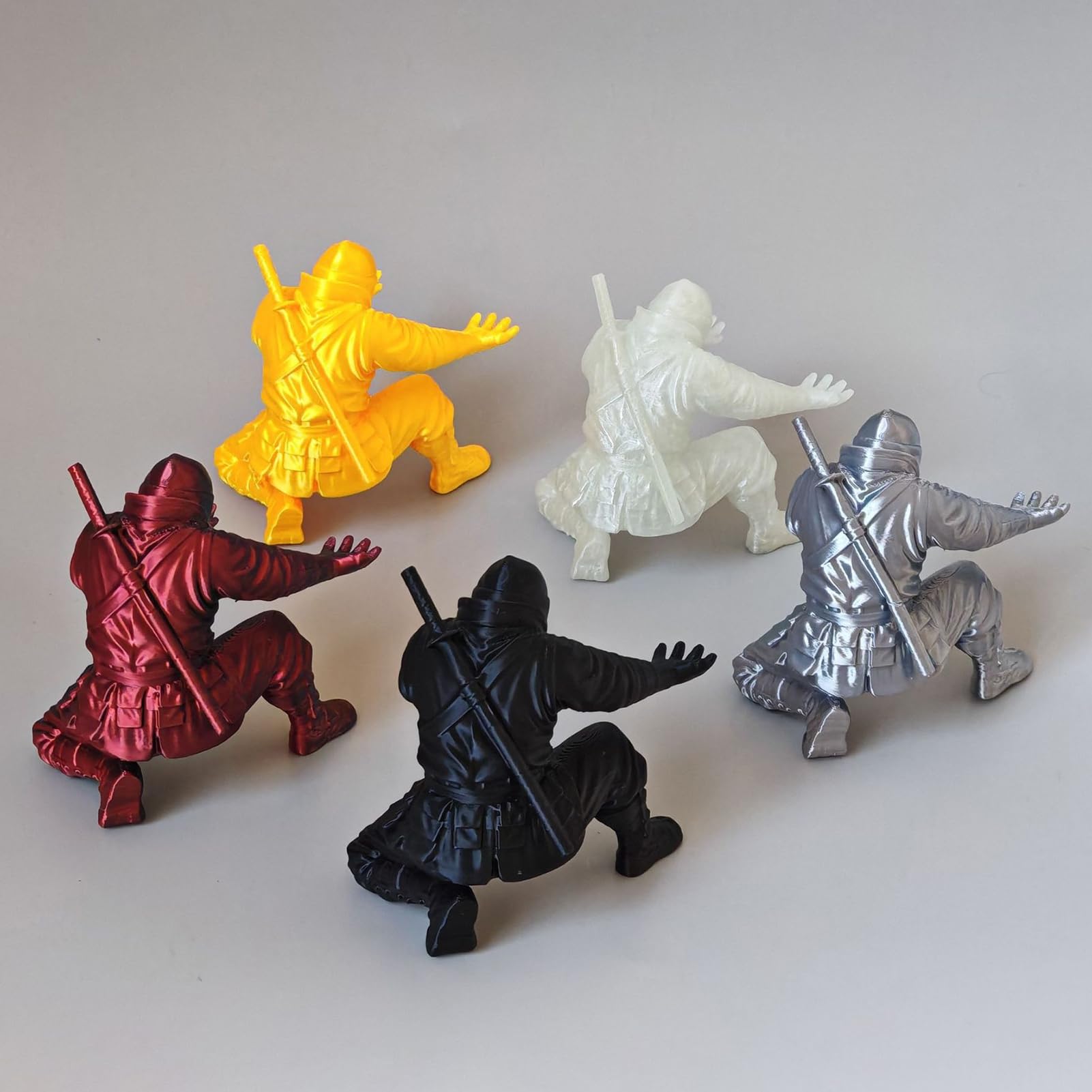 Amazon.co.jp: 忍者 ペン立て 3D プリント ひざまずく忍者 ペン