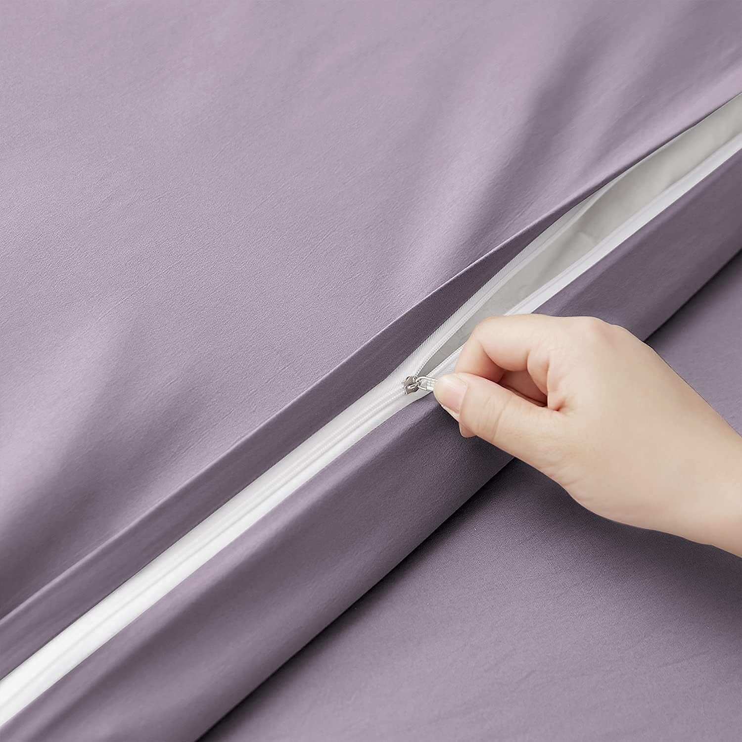 BEDELITE Duvet Covers Queen Size - Grayish Purple Soft & Comfortable Bedding Duvet Cover Set, Full Size Hotel Collection Comforter Cover with Zipper (Wrinkle Free, Lightweight, Breathable)