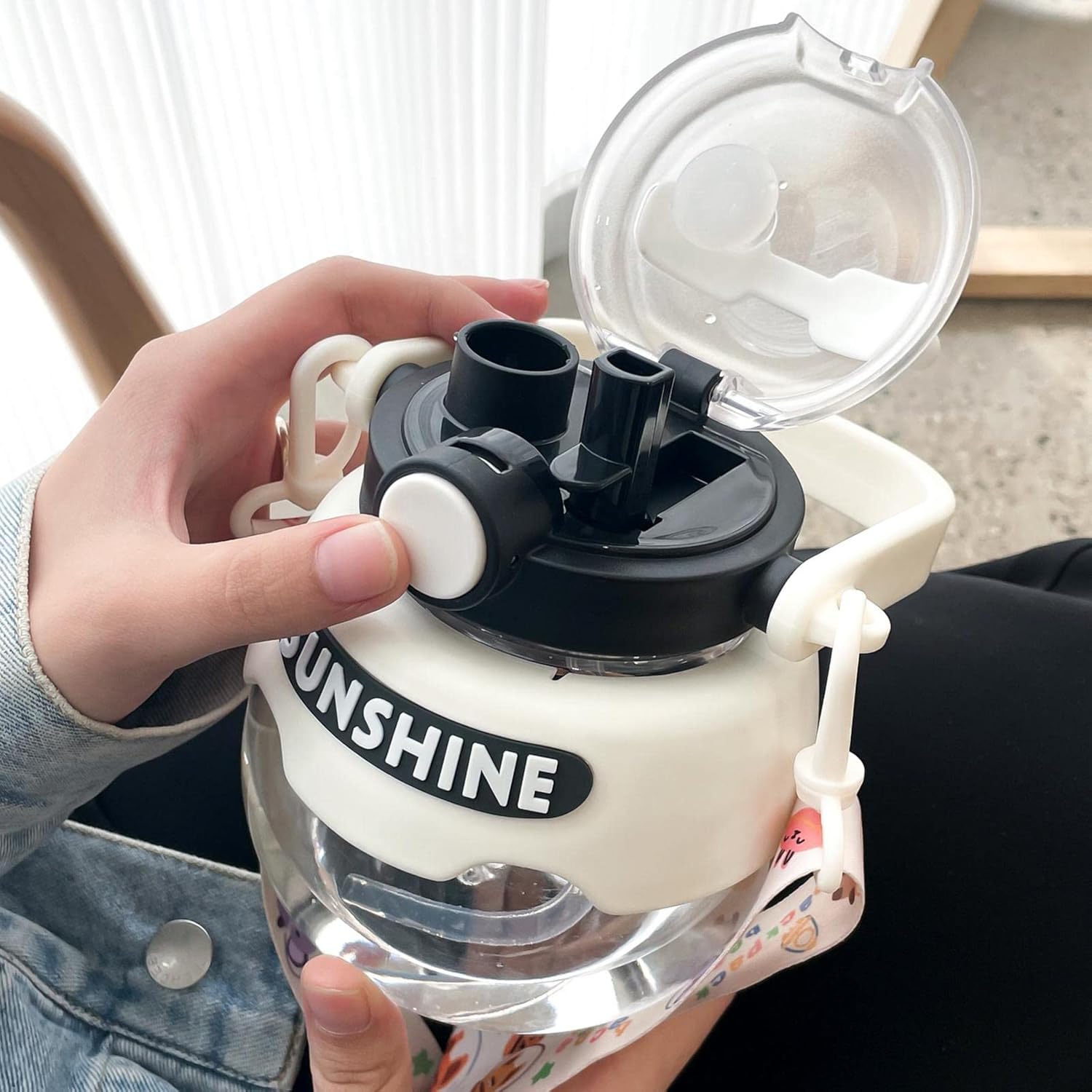 WEBERT High-value large-capacity potbelly cup Little Fuxiong double drinking plastic cup Men's and women's fashion student straw water cup Cherry blossom powder