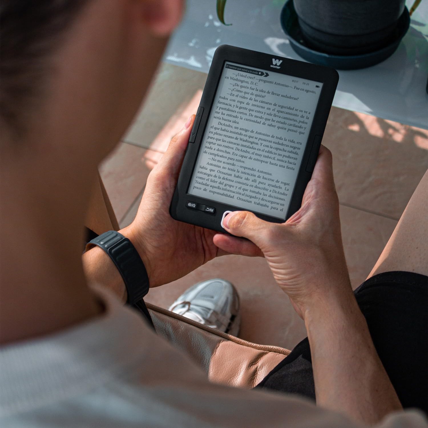 Woxter E-Book Scriba 195 Black-Electronic Book Reader 6 "(1024x758, E-Ink Pearl Plus White Screen, EPUB, PDF) Micro SD, spart mehr als 4000 Bücher, Aufkleber, Schwarz