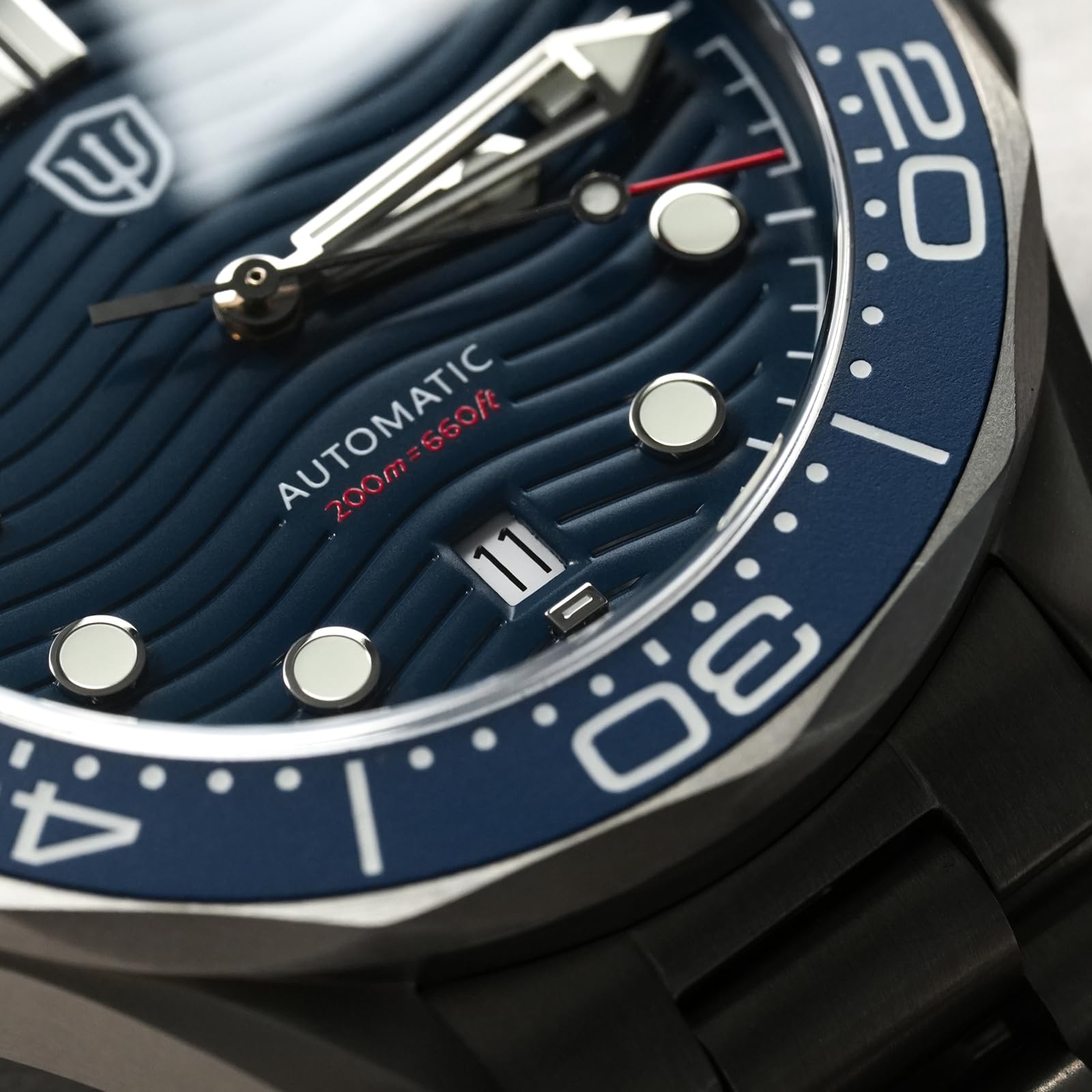 TACTICAL FROG Watchdives WD007 SL3001 - Orologio subacqueo da 42 mm, 200 m | Cassa in titanio di grado 2, vetro zaffiro bombato, lunetta a 120 clic e valvola di scarico dell'elio