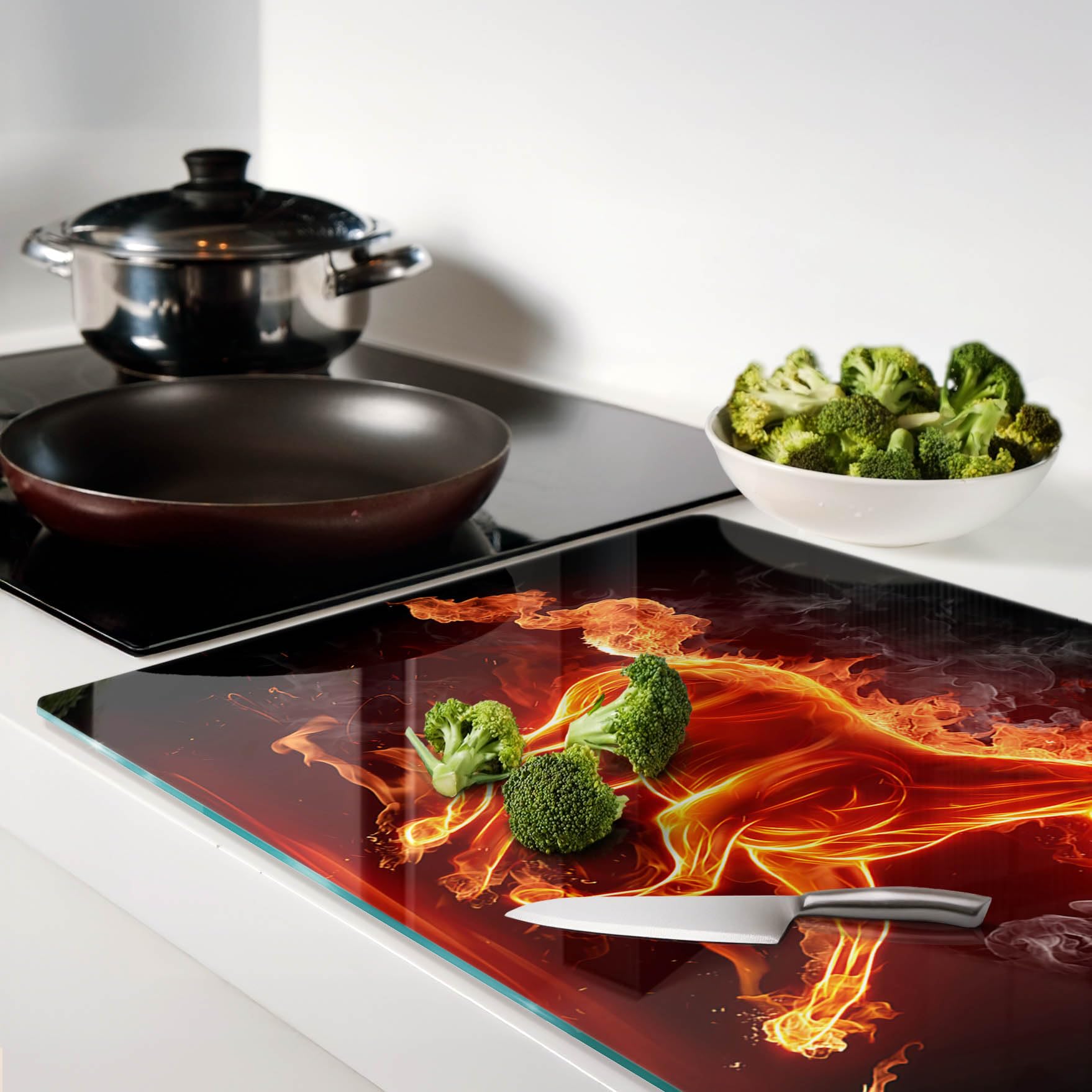 Tagliere in Vetro Temperato 80x52 cm Antigraffio con Piedini Antiscivolo Rettangolare Resistente al Calore Facile da Pulire da Cucina con Stampe Durevole e Igienico - Cavallo in fiamme