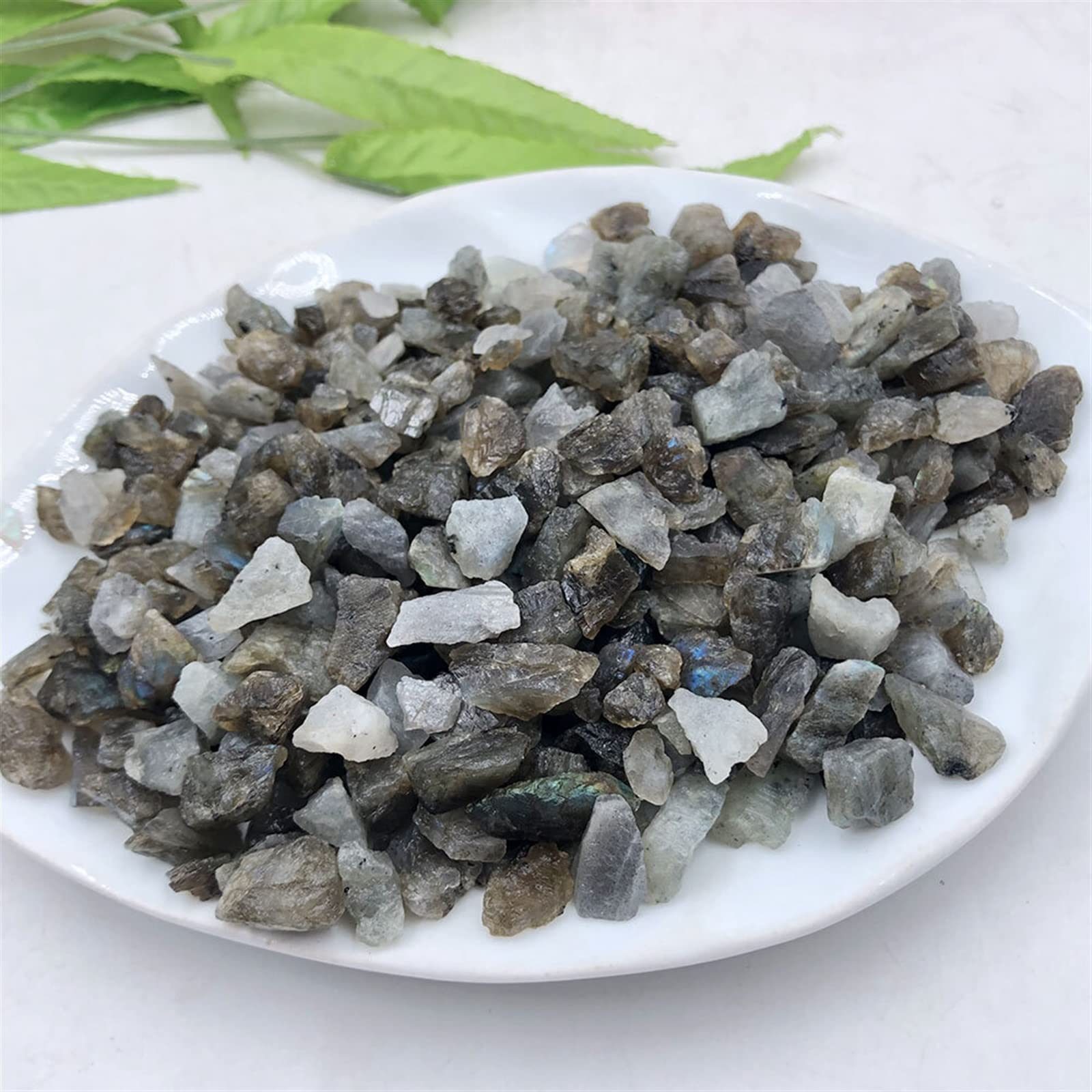 Paquete de 50g de Chips de labradorita llamativos y crudos, Grava, Piedra Natural, Cristales de Acuario for jardín, decoración for la habitación del hogar, Regalo MZOGODWI
