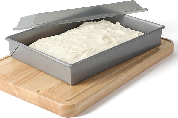 Calphalon Titan Commercial Quality Natural Aluminum PFA Free Nonstick 13 x 9 Inch Cake Pan W/Lid - 2