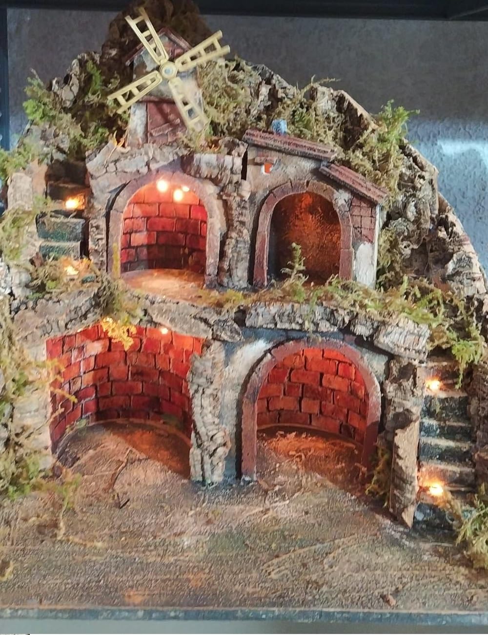 BLUSUPERSHOP Weihnachtskrippe komplett Art. 6 50 x 40 cm Höhe 50 cm Holz und Kork Mühle mit oder ohne Hirten ohne 10 Hirten 7-8 cm Terracotta oder 8 cm Kunststoff San Grigorio Armeno Tempel