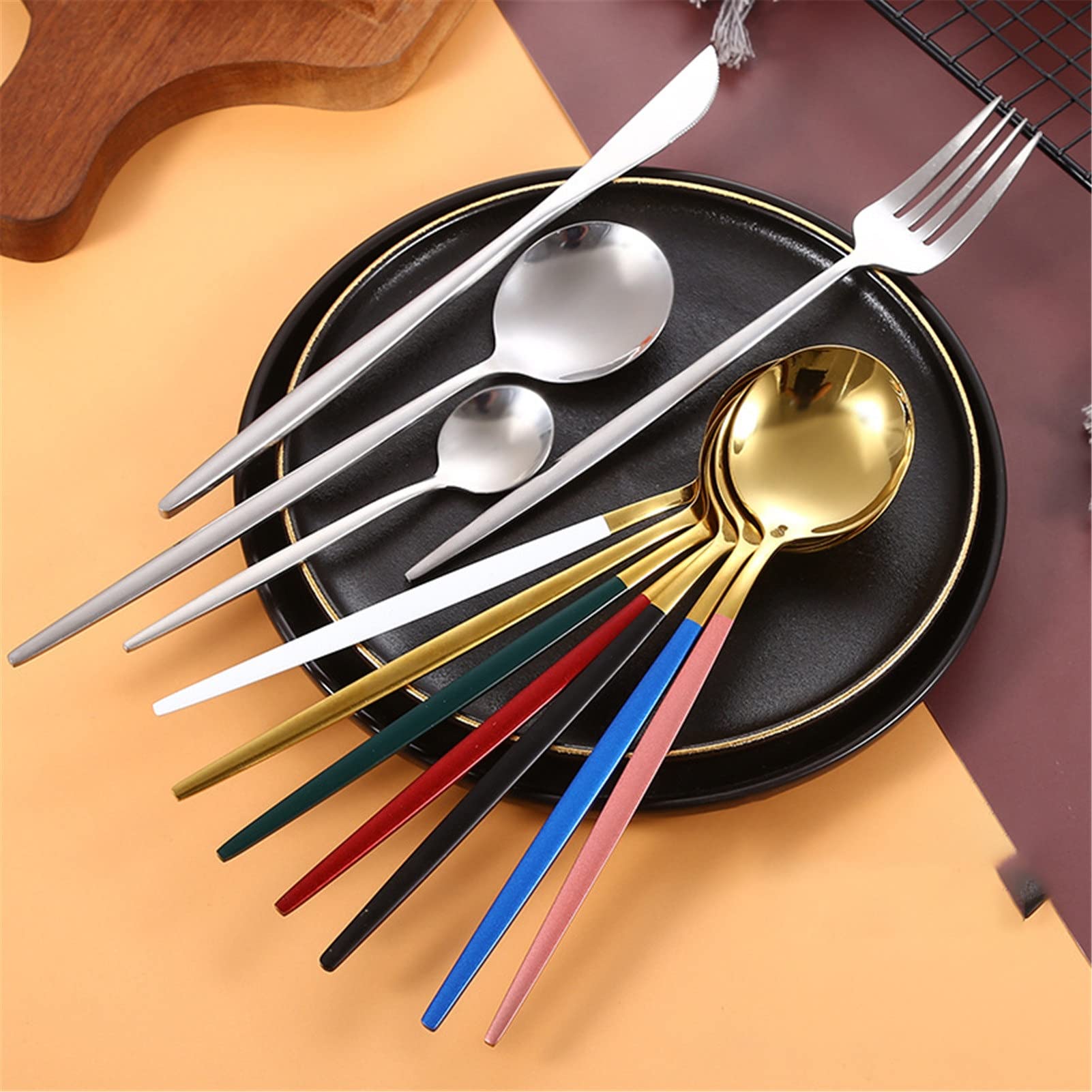24-teilige Besteck Set,Edelstahl Hochwertige Spiegelpolierte Besteck-Sets,für Haus Büro Restaurant, Leicht Zu Reinigen mit Geschenkbox Weihnachtsgeschenkpaket (Color : Black)