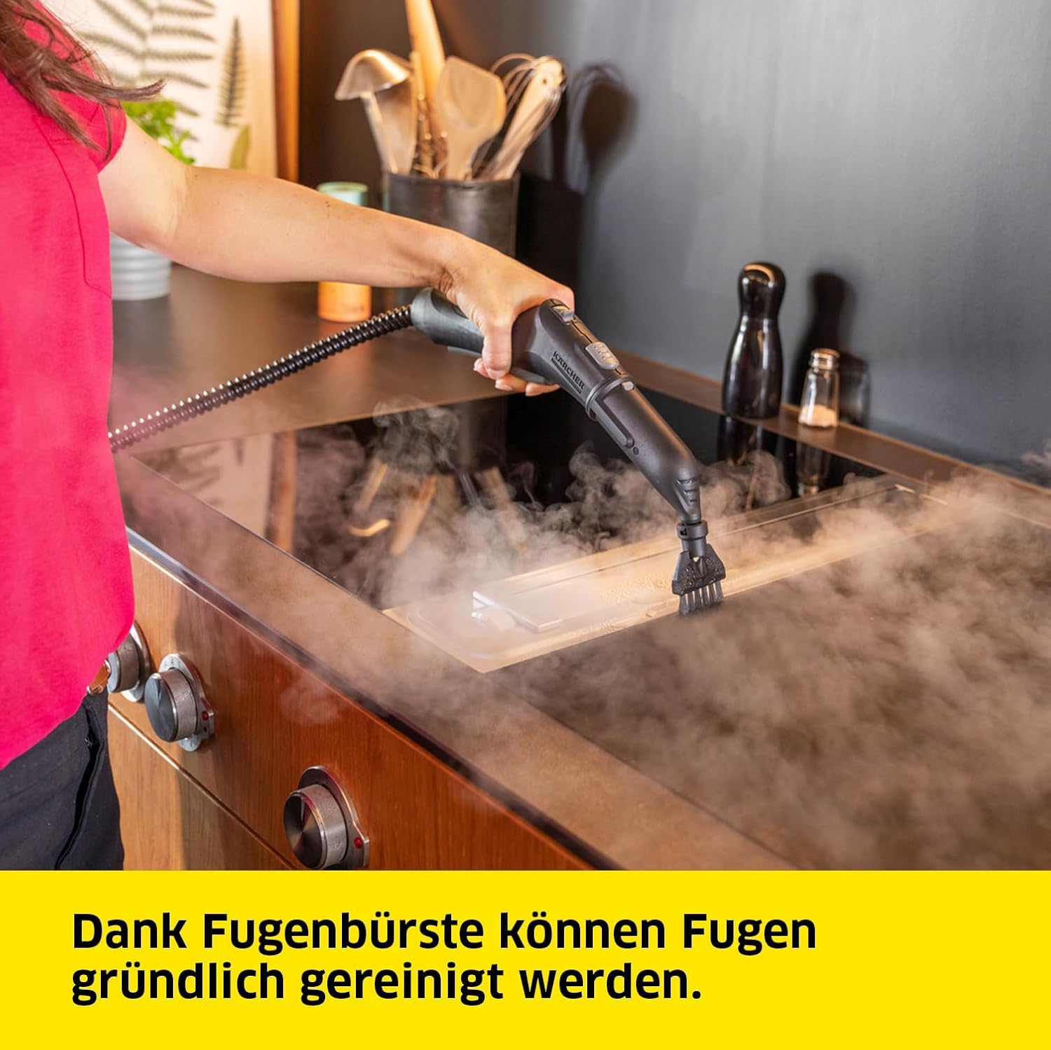 Kärcher Dampfreiniger SC 4 Deluxe, Dampfdruck: 4 bar, Aufheizzeit: 3 min., Fläche: ca. 130 m², Tank: 0,5 l + 1,3 l, inkl. Bodenreinigungsset EasyFix, Düsen, Mikrofaser-Überzug und Bürsten, Weiß