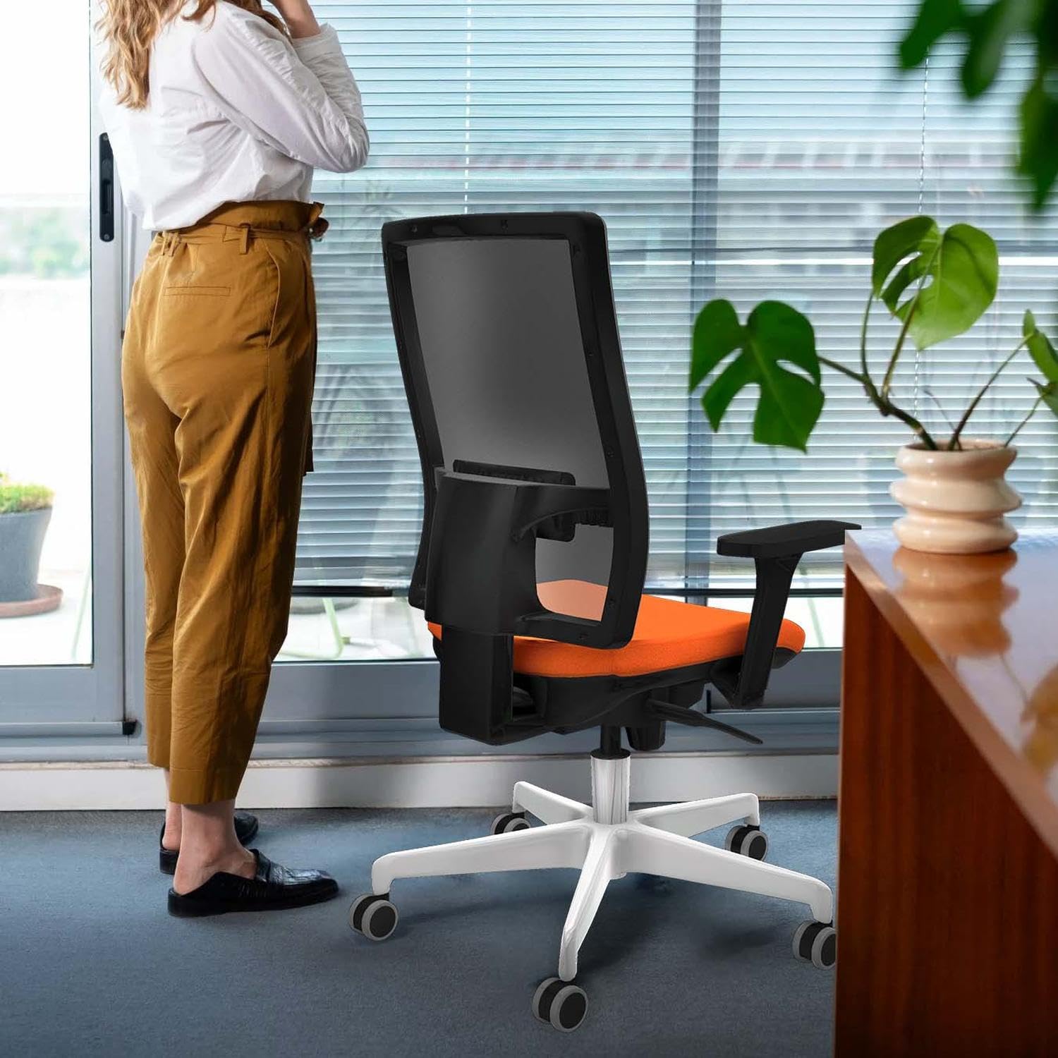 Piqueras y Crespo - Silla de Escritorio Acolchada Hornas con Brazos 3D, Mecanismo sincro 5 Posiciones, Respaldo Regulable y Apoyo Lumbar 1D, Ideal para Oficina.