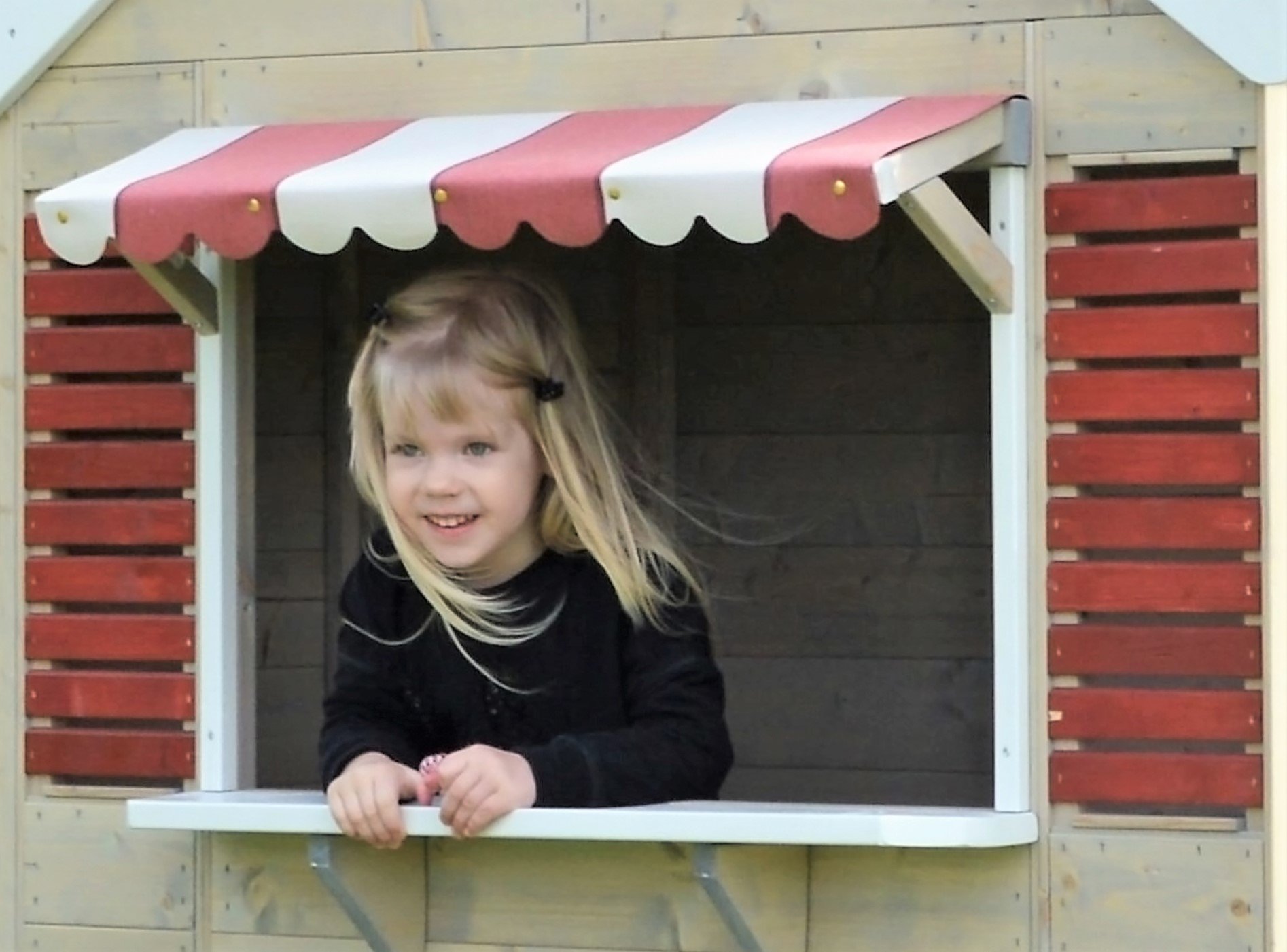 casetta in legno per bambini 120×120×155 cm, con porta, persiane, tettoia e pavimento, casetta da giardino in legno FSC resistente alle intemperie, rossa - M16R