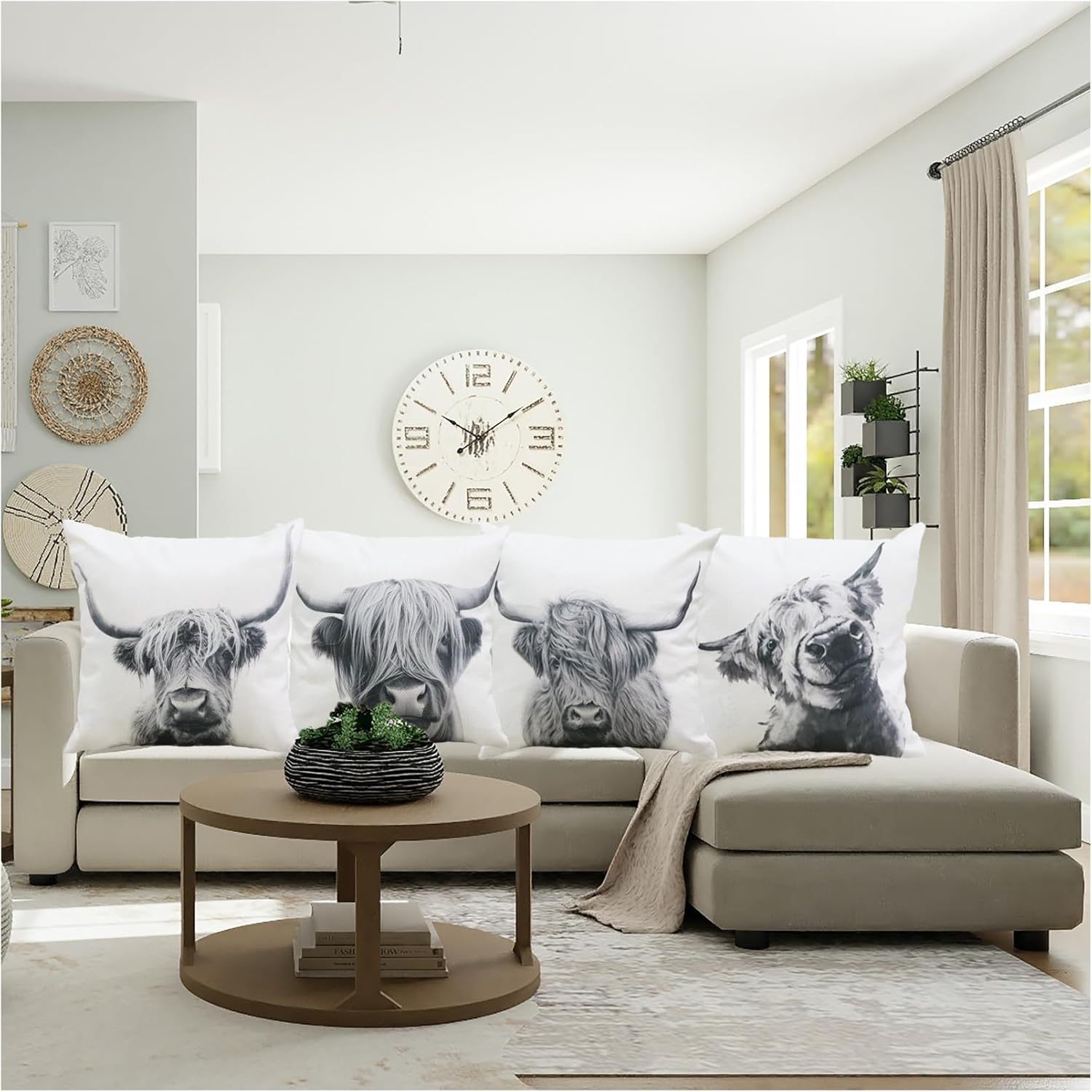 Vintage Highland Cow Pillow Covers Western Animal Farmhouse Throw Pillow Covers Decorative Square Pillow Case Country Pillowcase Cotton Linen Cushion Cover for Couch Sofa Bed 18x18 Set of 4