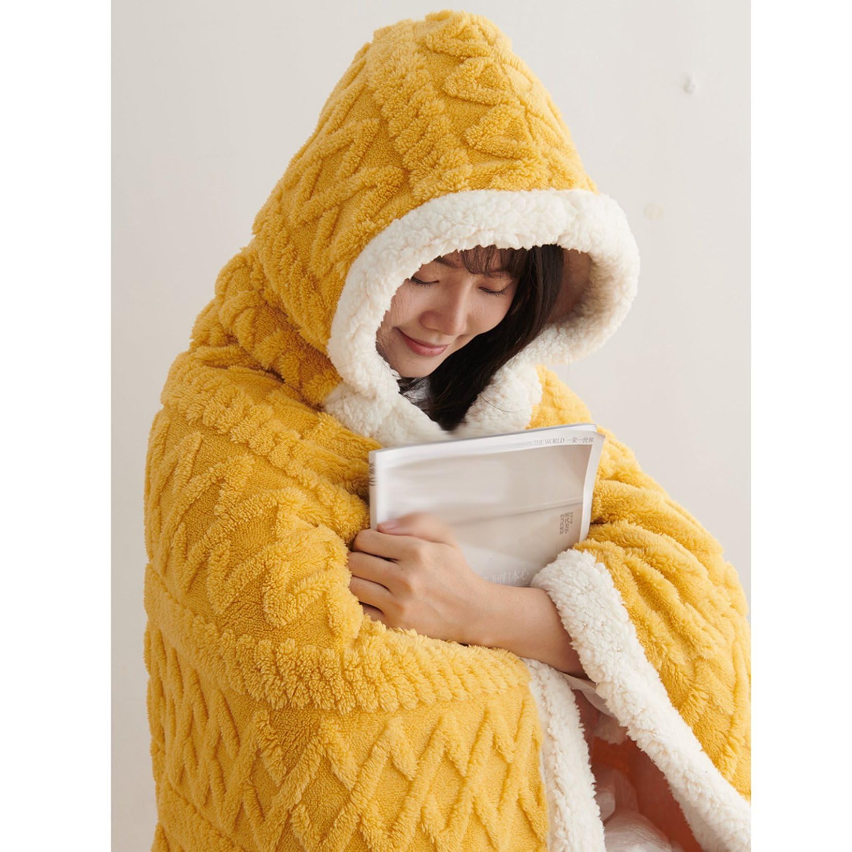 Amazon｜着る毛布 男女兼用 昼寝ケット 寝間着 フード付 冷え対策 かい