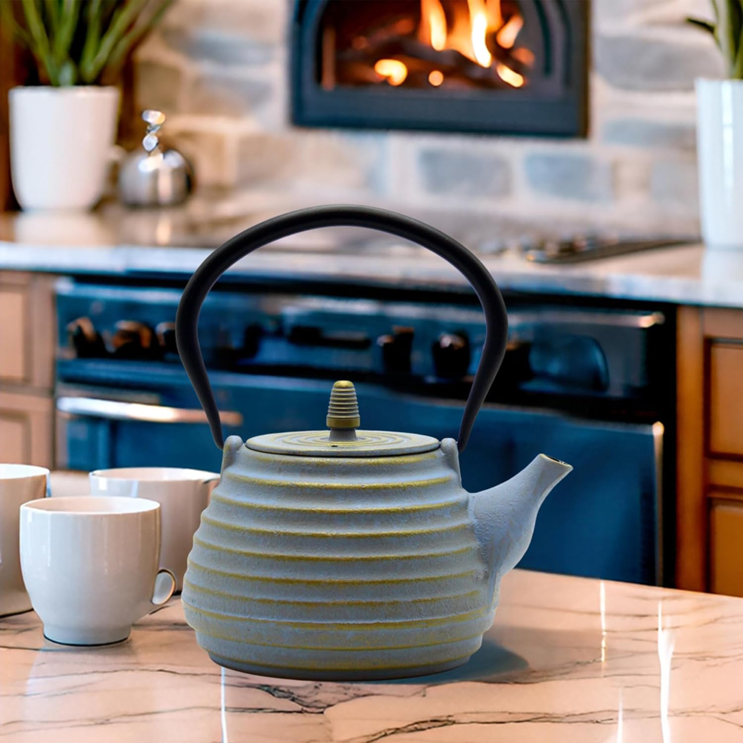 33.8oz Japanese Cast Iron Teapot for Stovetop, Small Tea Kettle with Stainless Steel Infuser for Loose Tea, Tea Pot Coated with Enameled Interior (1000ml)