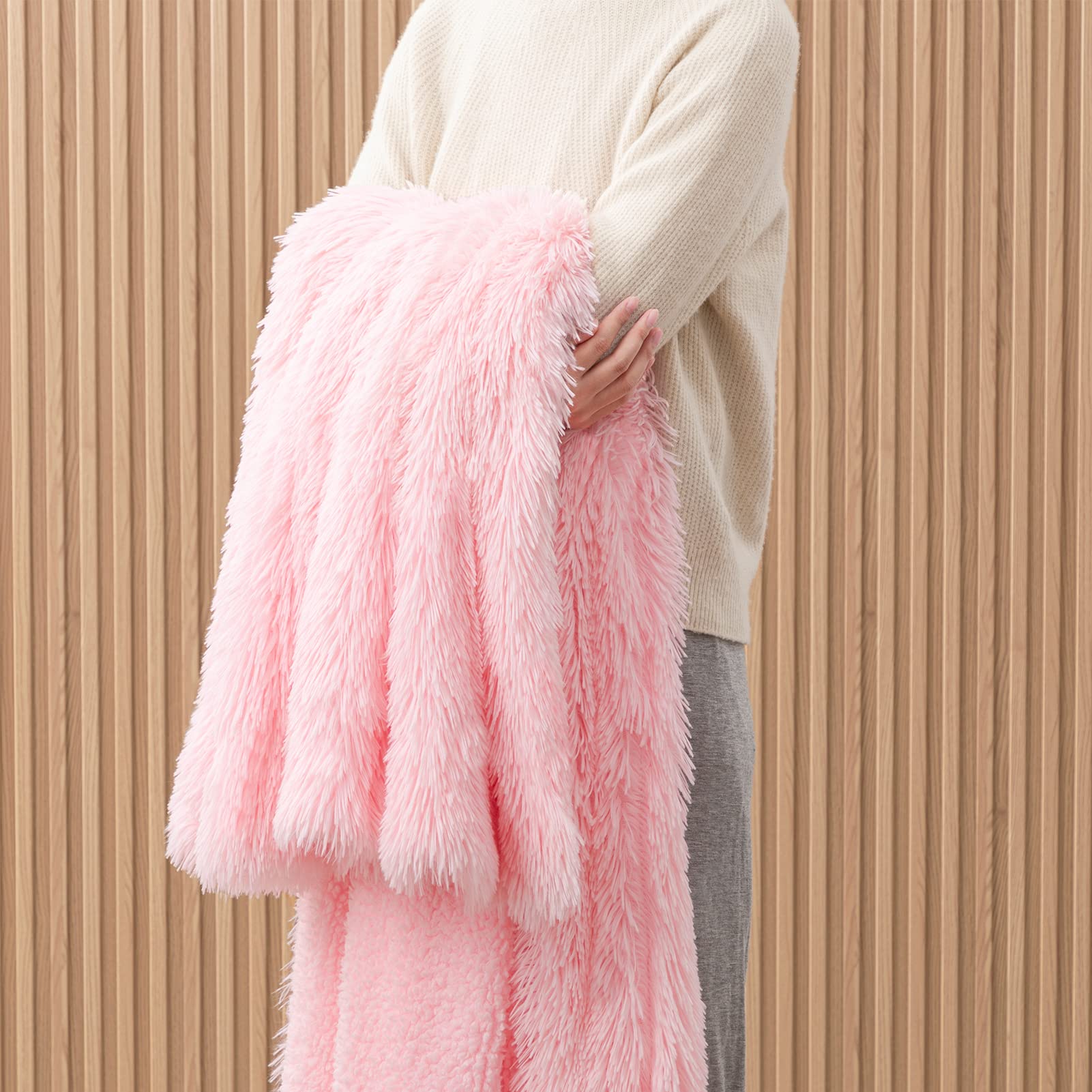 Dreamcountry Manta de forro polar sherpa de piel sintética mullida, acogedora, reversible, color rosa, 50 x 60 pulgadas