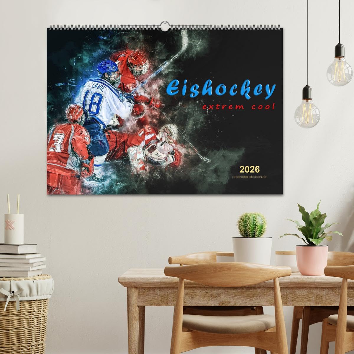 Eishockey - extrem cool (Wandkalender 2026 DIN A2 quer), CALVENDO Monatskalender: Teamsport der Extra-Klasse - Kraft, Ausdauer, Härte und Schnelligkeit (CALVENDO Sport)