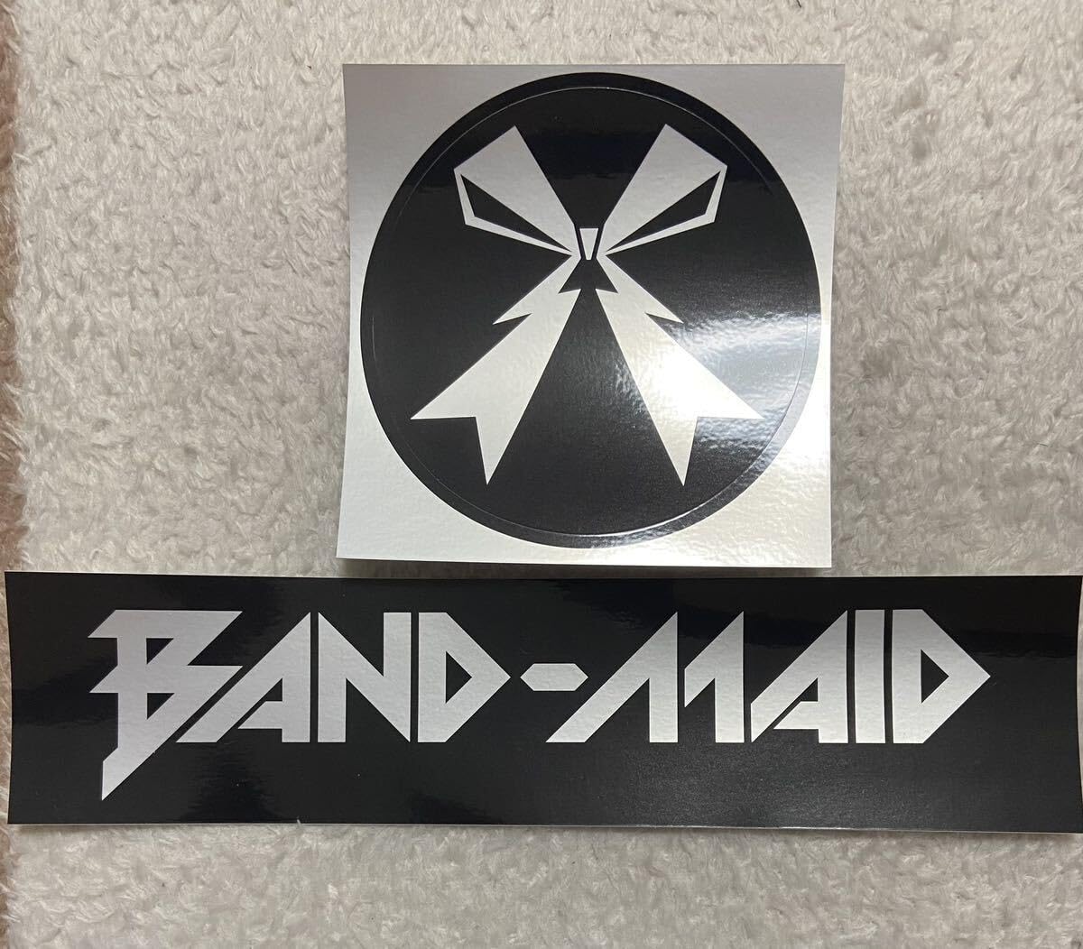 Amazon.co.jp: BAND-MAID ロゴ_シンボルマーク_ステッカー2枚set