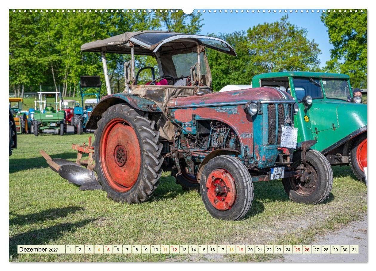 Landwirtschaftliche Schätze (hochwertiger Premium Wandkalender 2027 DIN A2 quer), Kunstdruck in Hochglanz: Historische Traktoren verschiedener Marken ... Zustand und bei der Arbeit auf dem Feld.