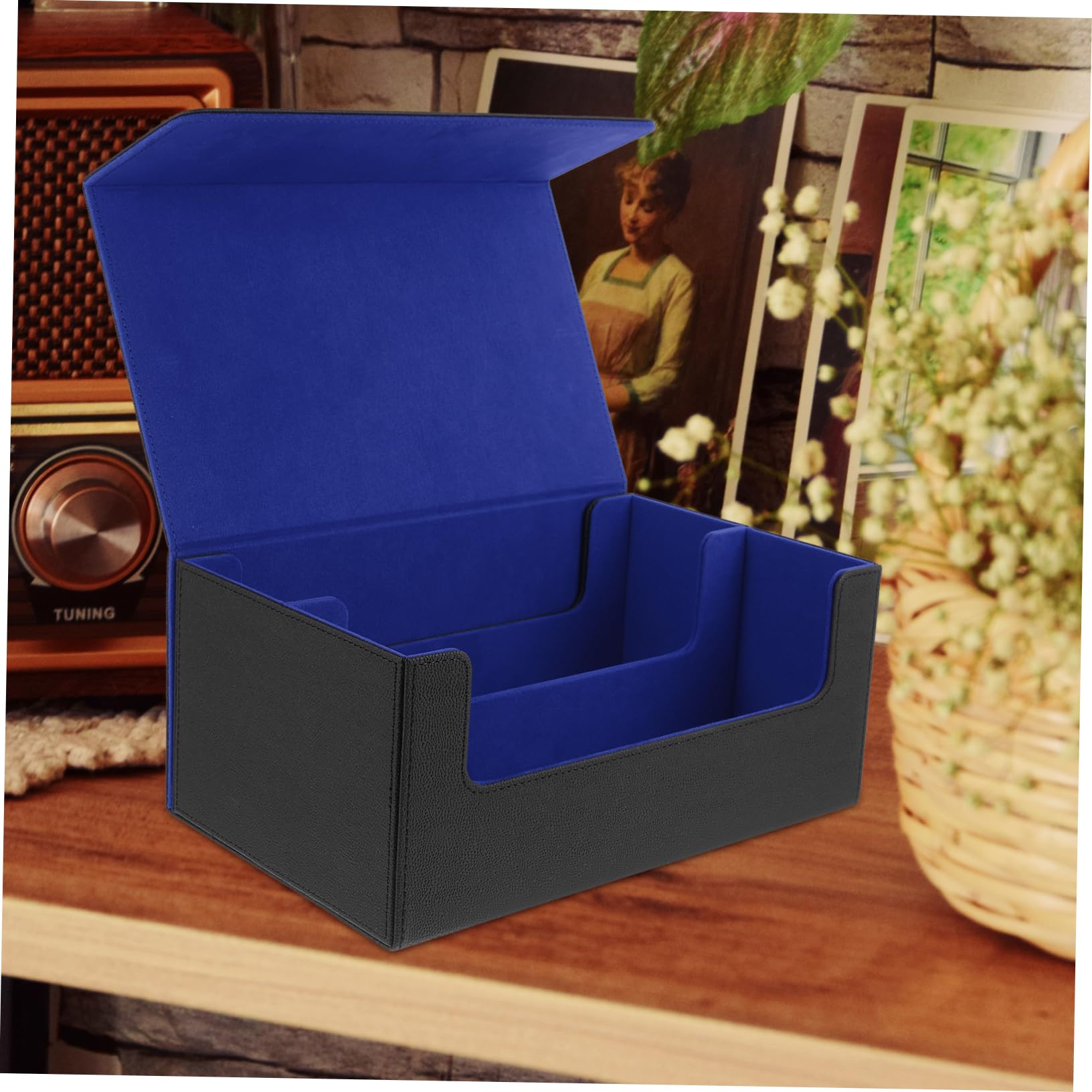 ORFOFE Magnetische Kartenaufbewahrungsbox mit Verschleißfestem Material Luxuriöse und Doppelter Reihenaufteilung aus Blauem Pu Leder für Sammelkarten im Spielzimmer