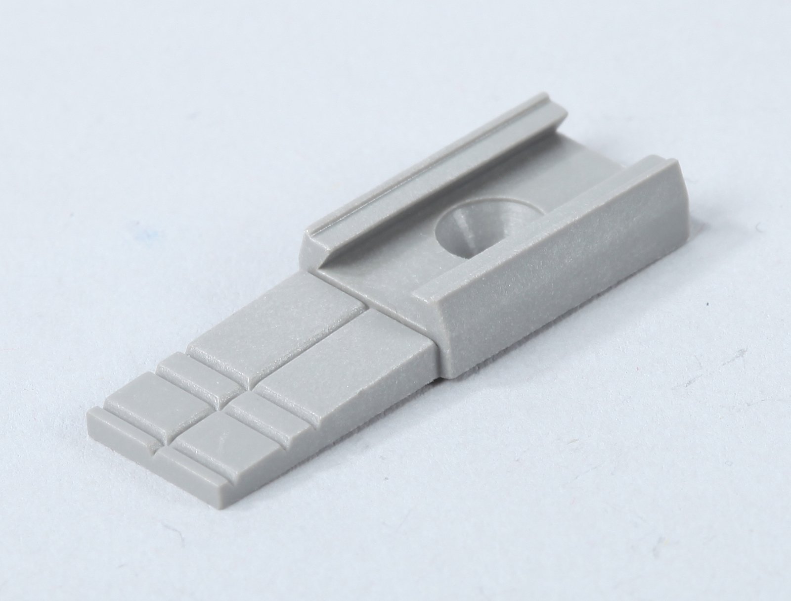 Märklin 74110 Base Per Palo Catenaria H0 - 20 Pezzi, Plastica Di Qualità, Per Binari Con E Senza Ballast